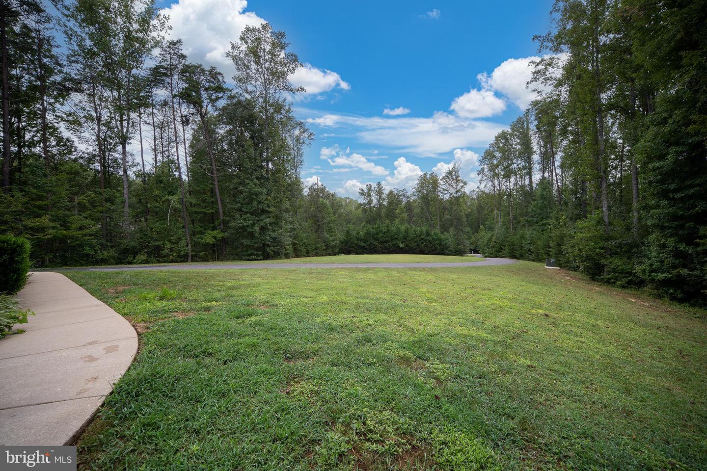 155 TYSON CT, FREDERICKSBURG, Virginia 22406, 5 Bedrooms Bedrooms, ,4 BathroomsBathrooms,Residential,For sale,155 TYSON CT,VAST2041712 MLS # VAST2041712