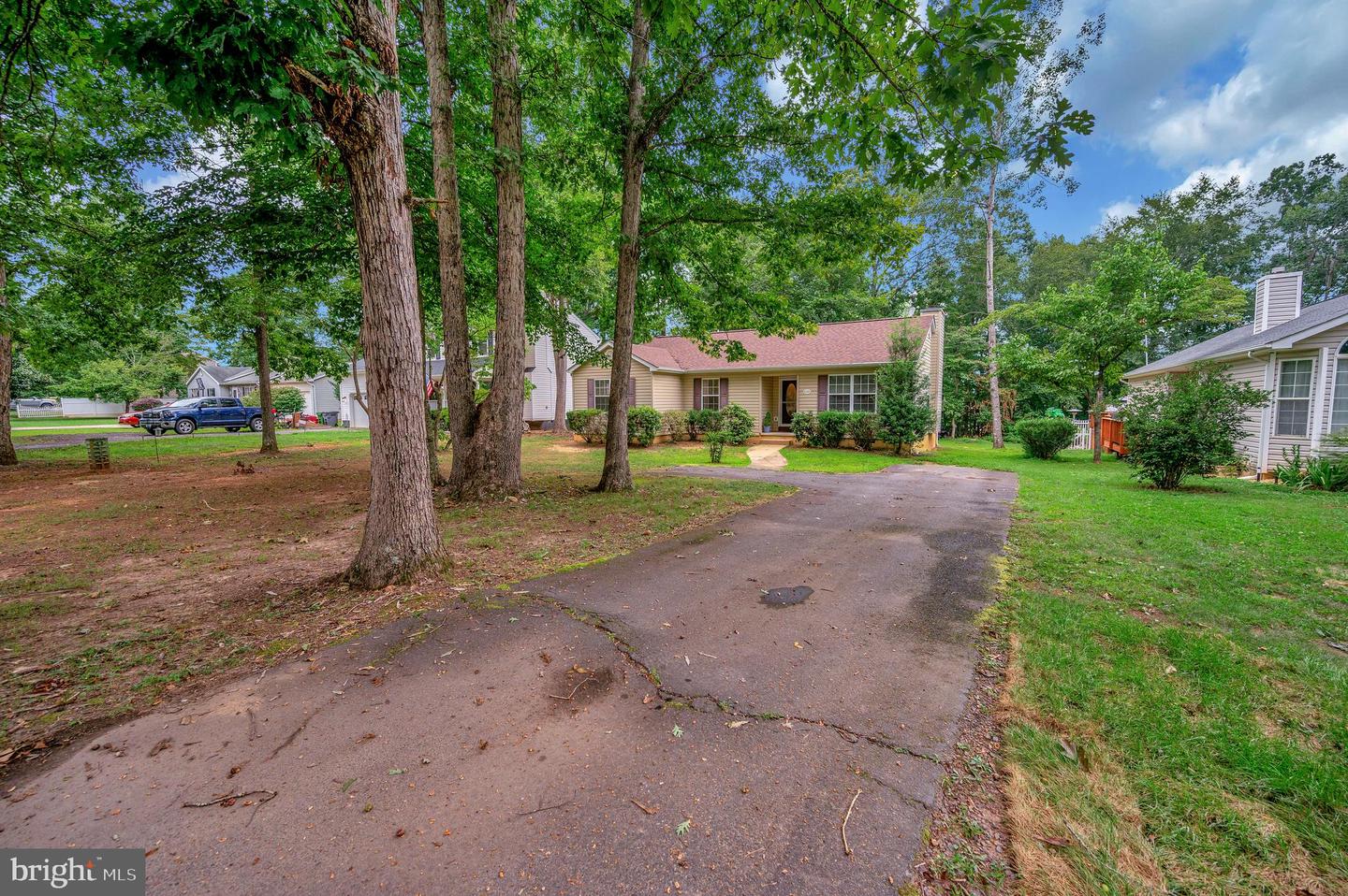 35305 WILDERNESS SHORES WAY, LOCUST GROVE, Virginia 22508, 3 Bedrooms Bedrooms, ,2 BathroomsBathrooms,Residential,For sale,35305 WILDERNESS SHORES WAY,VAOR2010468 MLS # VAOR2010468