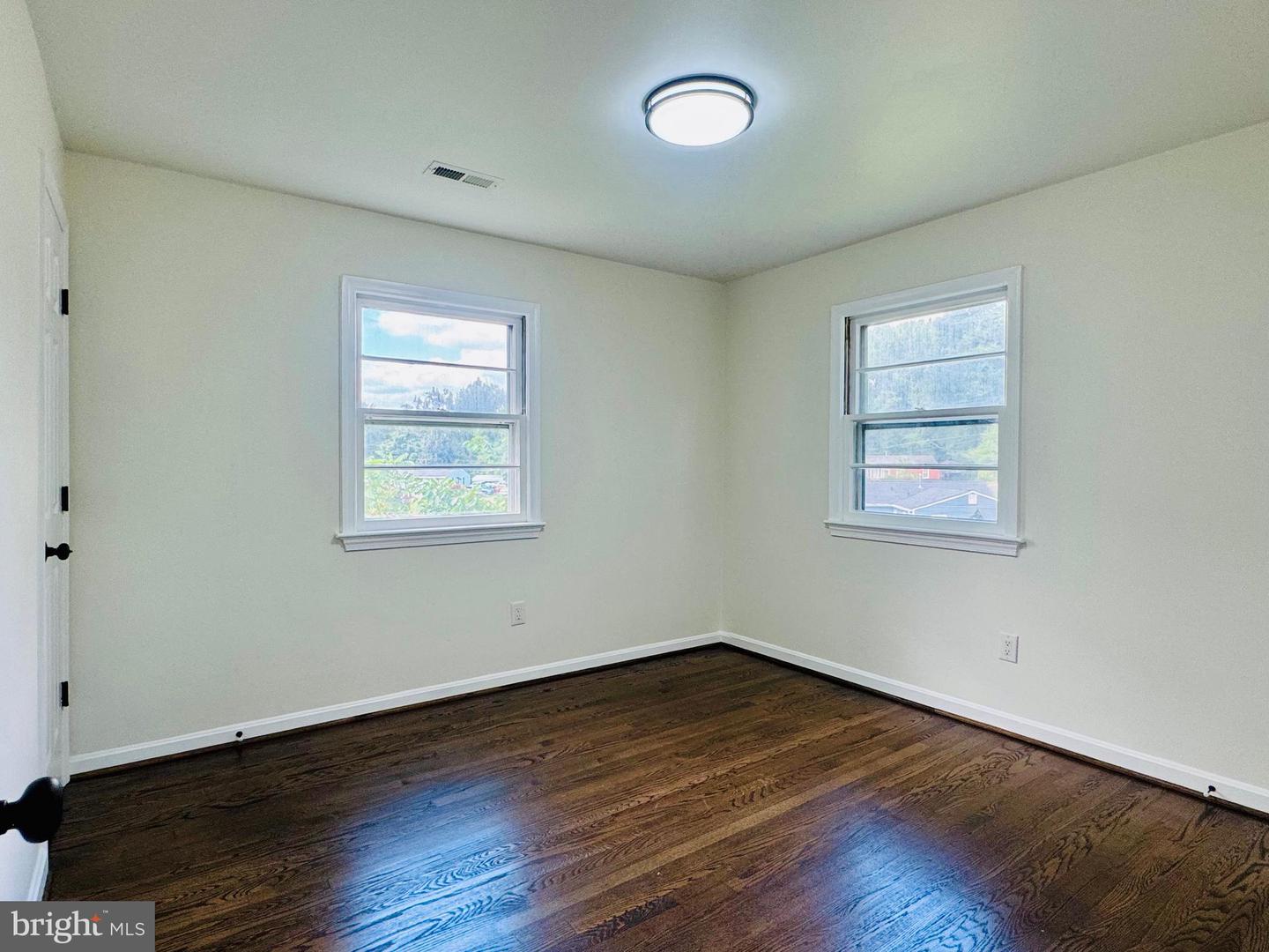 17460 WILSON ST, DUMFRIES, Virginia 22026, 4 Bedrooms Bedrooms, 10 Rooms Rooms,3 BathroomsBathrooms,Residential,For sale,17460 WILSON ST,VAPW2101342 MLS # VAPW2101342