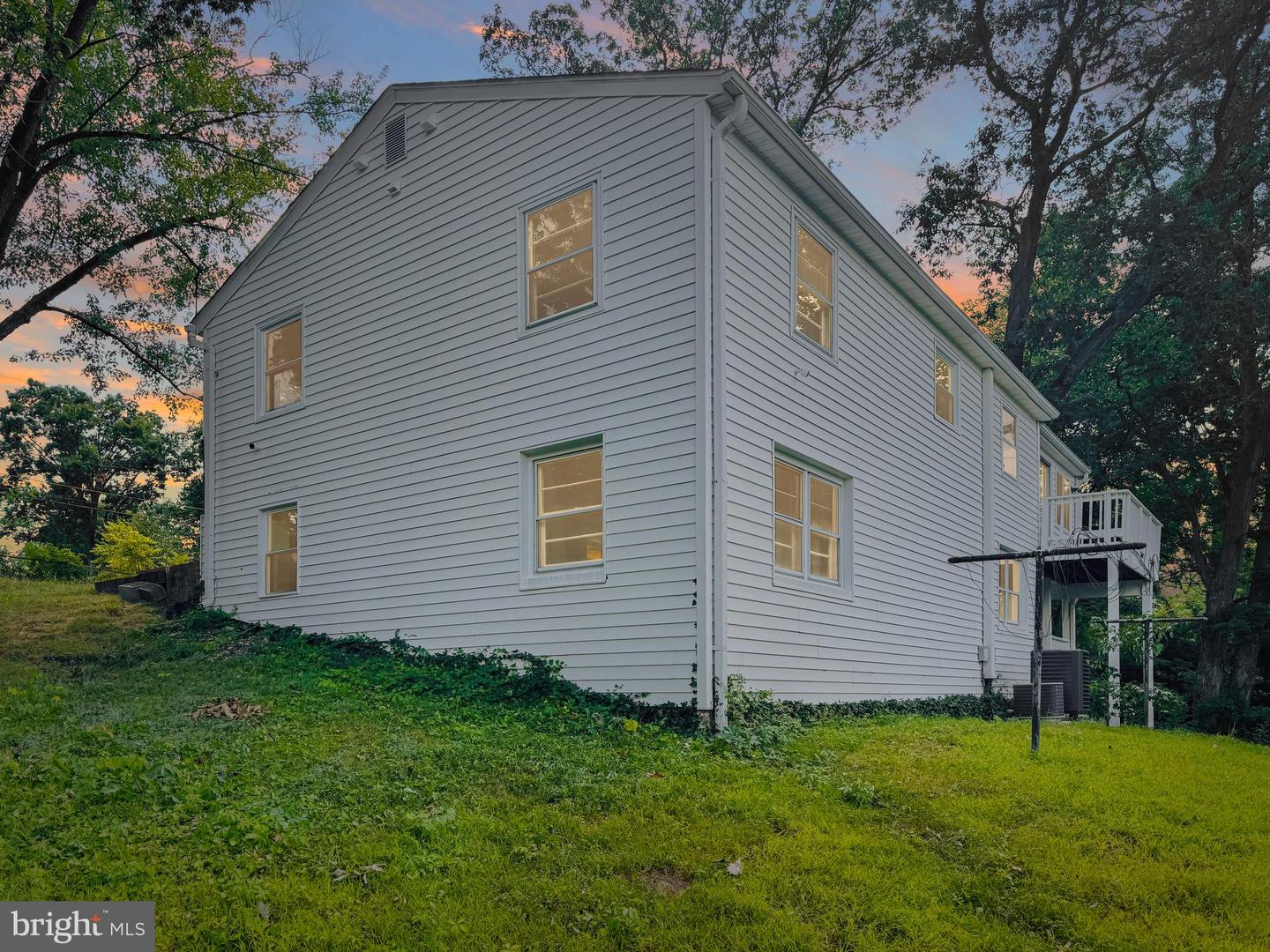 17460 WILSON ST, DUMFRIES, Virginia 22026, 4 Bedrooms Bedrooms, 10 Rooms Rooms,3 BathroomsBathrooms,Residential,For sale,17460 WILSON ST,VAPW2101342 MLS # VAPW2101342
