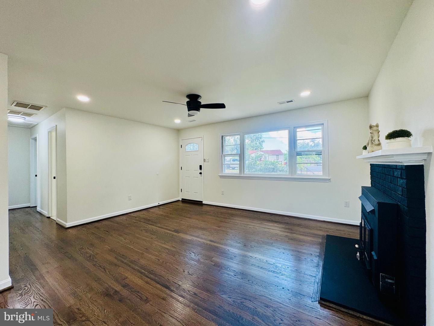 17460 WILSON ST, DUMFRIES, Virginia 22026, 4 Bedrooms Bedrooms, 10 Rooms Rooms,3 BathroomsBathrooms,Residential,For sale,17460 WILSON ST,VAPW2101342 MLS # VAPW2101342