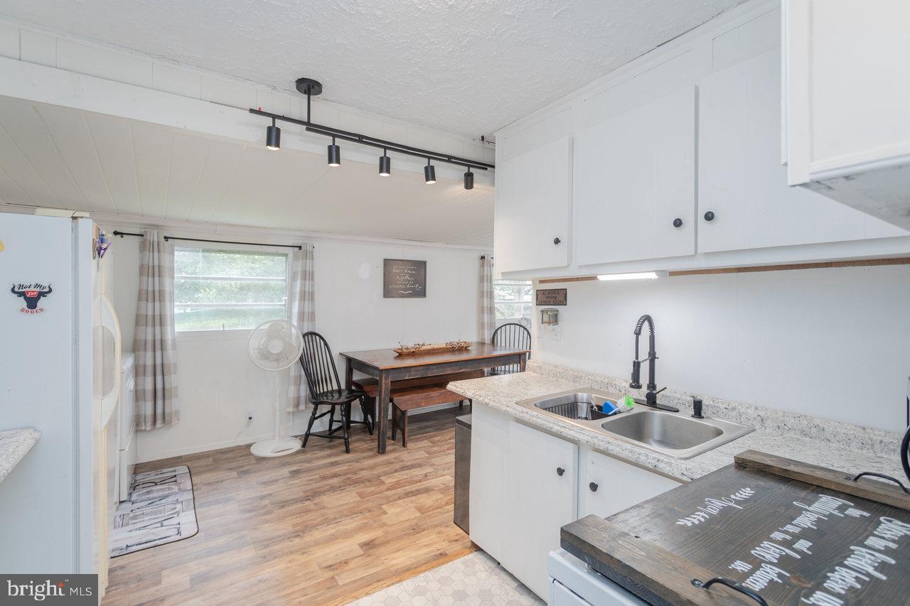 411 FOURTH ST, LURAY, Virginia 22835, 3 Bedrooms Bedrooms, ,1 BathroomBathrooms,Residential,For sale,411 FOURTH ST,VAPA2005268 MLS # VAPA2005268