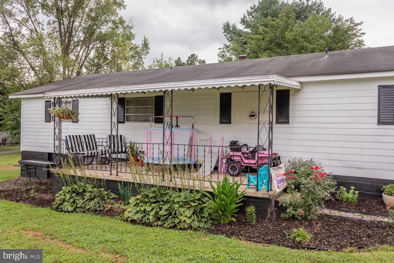 411 FOURTH ST, LURAY, Virginia 22835, 3 Bedrooms Bedrooms, ,1 BathroomBathrooms,Residential,For sale,411 FOURTH ST,VAPA2005268 MLS # VAPA2005268