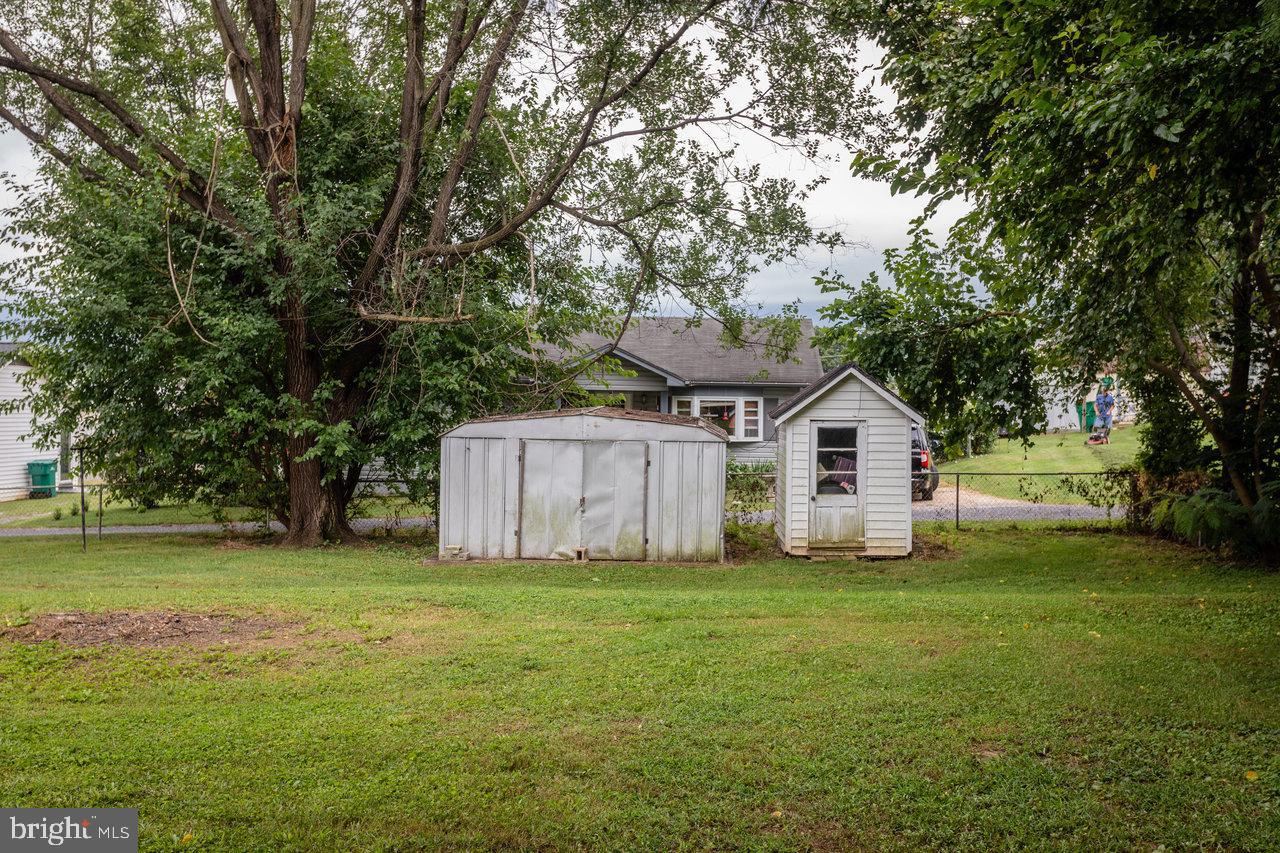 411 FOURTH ST, LURAY, Virginia 22835, 3 Bedrooms Bedrooms, ,1 BathroomBathrooms,Residential,For sale,411 FOURTH ST,VAPA2005268 MLS # VAPA2005268