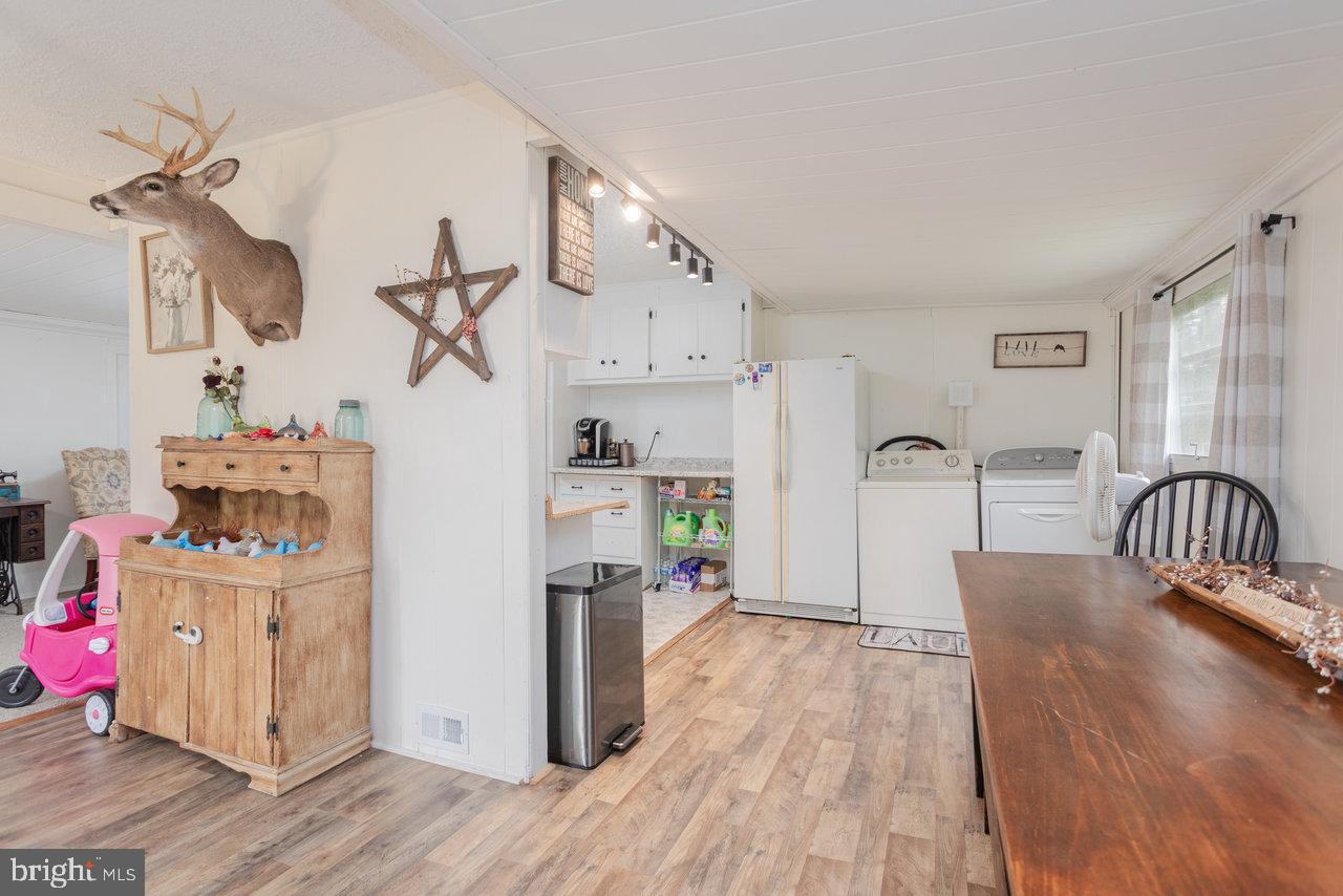 411 FOURTH ST, LURAY, Virginia 22835, 3 Bedrooms Bedrooms, ,1 BathroomBathrooms,Residential,For sale,411 FOURTH ST,VAPA2005268 MLS # VAPA2005268