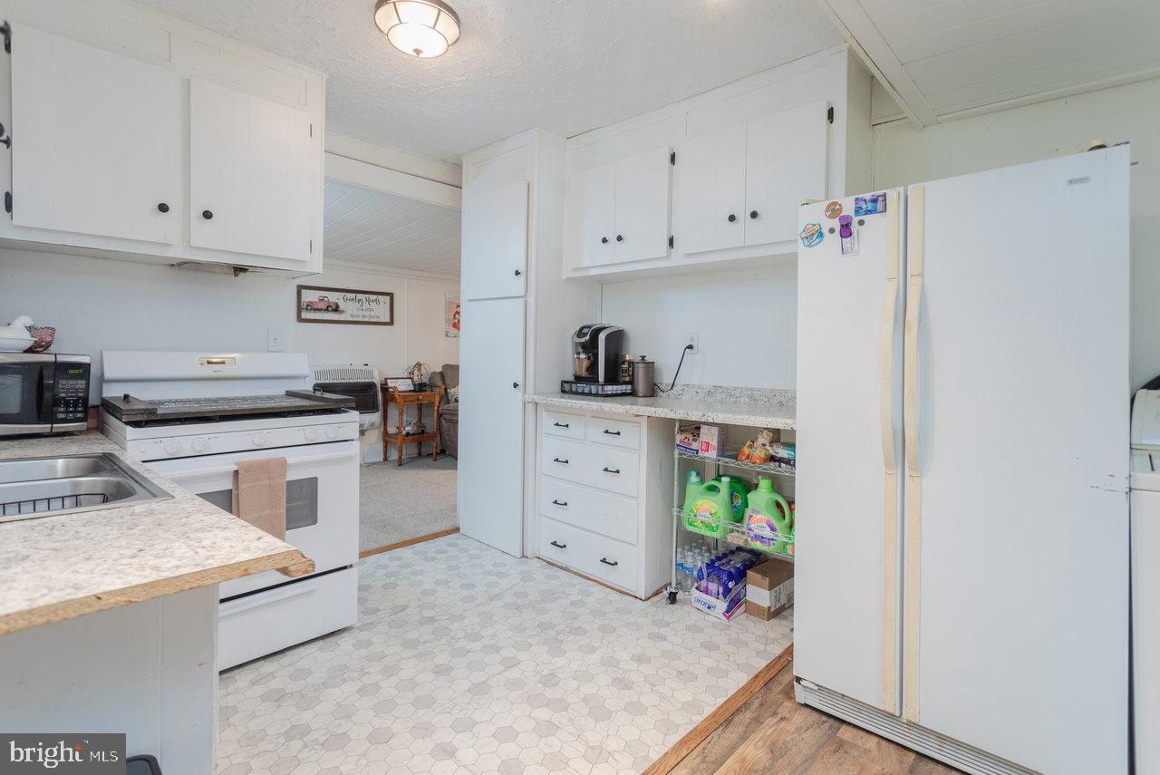 411 FOURTH ST, LURAY, Virginia 22835, 3 Bedrooms Bedrooms, ,1 BathroomBathrooms,Residential,For sale,411 FOURTH ST,VAPA2005268 MLS # VAPA2005268