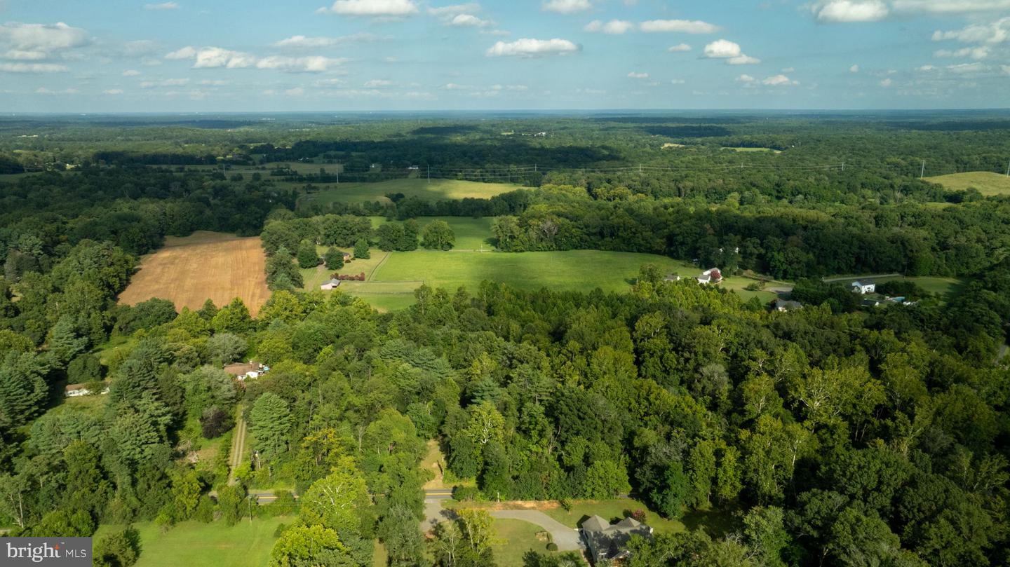 9124 GREEN RD, WARRENTON, Virginia 20187, 5 Bedrooms Bedrooms, ,5 BathroomsBathrooms,Residential,For sale,9124 GREEN RD,VAFQ2017936 MLS # VAFQ2017936