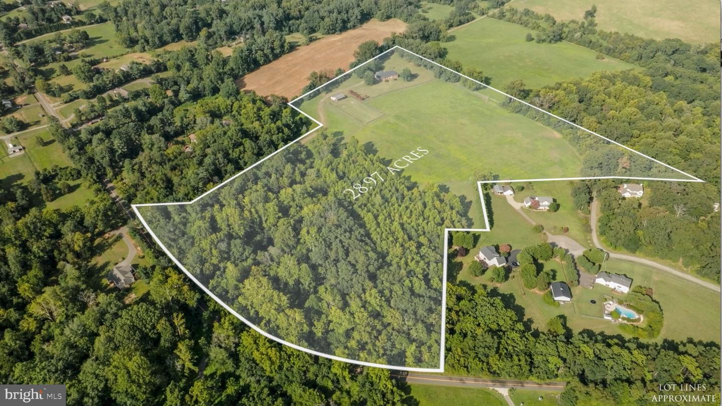 9124 GREEN RD, WARRENTON, Virginia 20187, 5 Bedrooms Bedrooms, ,5 BathroomsBathrooms,Residential,For sale,9124 GREEN RD,VAFQ2017936 MLS # VAFQ2017936