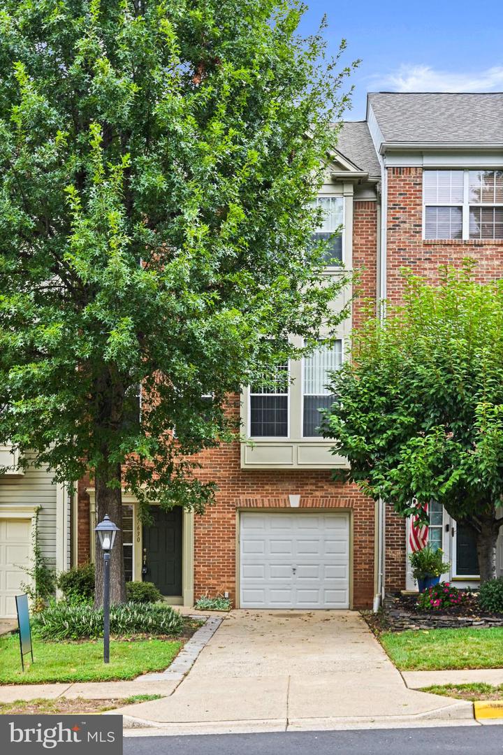 47630 SANDBANK SQ, STERLING, Virginia 20165, 3 Bedrooms Bedrooms, ,3 BathroomsBathrooms,Residential,For sale,47630 SANDBANK SQ,VALO2104462 MLS # VALO2104462