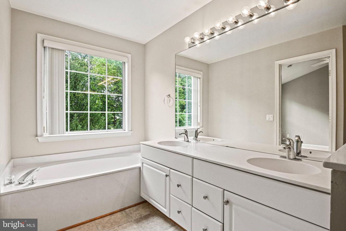 47630 SANDBANK SQ, STERLING, Virginia 20165, 3 Bedrooms Bedrooms, ,3 BathroomsBathrooms,Residential,For sale,47630 SANDBANK SQ,VALO2104462 MLS # VALO2104462
