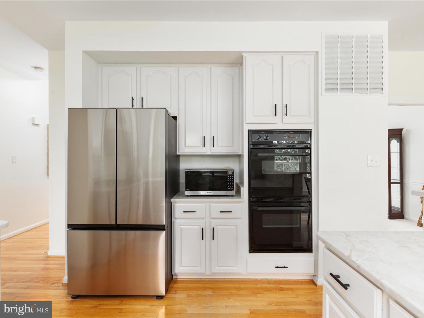 4706 WALNEY KNOLL CT, CHANTILLY, Virginia 20151, 4 Bedrooms Bedrooms, ,2 BathroomsBathrooms,Residential,For sale,4706 WALNEY KNOLL CT,VAFX2261000 MLS # VAFX2261000