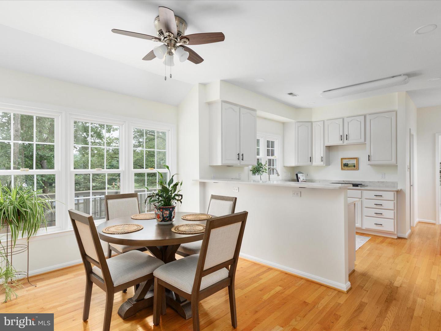 4706 WALNEY KNOLL CT, CHANTILLY, Virginia 20151, 4 Bedrooms Bedrooms, ,2 BathroomsBathrooms,Residential,For sale,4706 WALNEY KNOLL CT,VAFX2261000 MLS # VAFX2261000