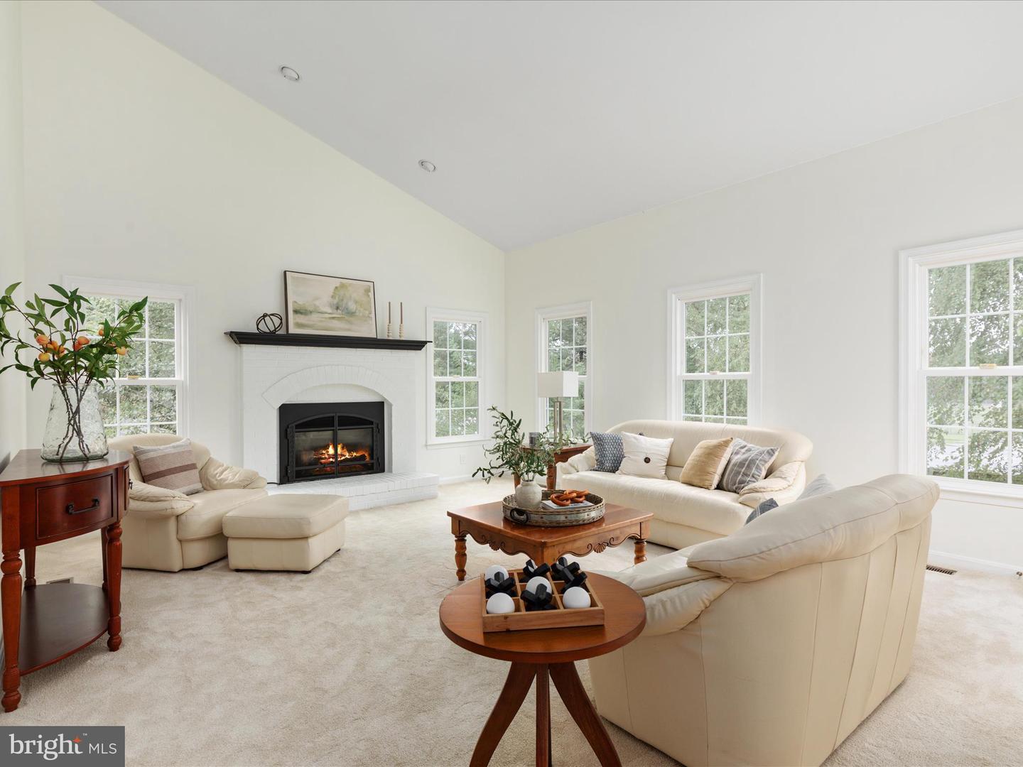 4706 WALNEY KNOLL CT, CHANTILLY, Virginia 20151, 4 Bedrooms Bedrooms, ,2 BathroomsBathrooms,Residential,For sale,4706 WALNEY KNOLL CT,VAFX2261000 MLS # VAFX2261000