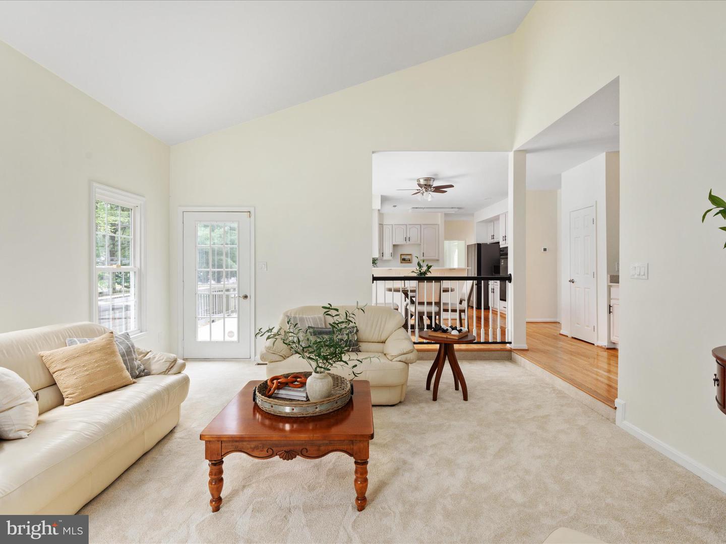 4706 WALNEY KNOLL CT, CHANTILLY, Virginia 20151, 4 Bedrooms Bedrooms, ,2 BathroomsBathrooms,Residential,For sale,4706 WALNEY KNOLL CT,VAFX2261000 MLS # VAFX2261000