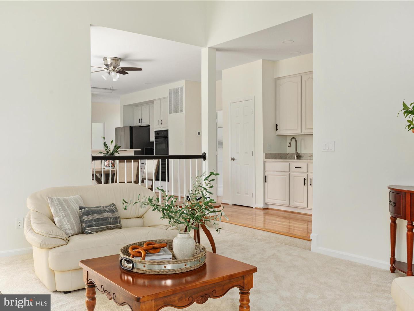 4706 WALNEY KNOLL CT, CHANTILLY, Virginia 20151, 4 Bedrooms Bedrooms, ,2 BathroomsBathrooms,Residential,For sale,4706 WALNEY KNOLL CT,VAFX2261000 MLS # VAFX2261000