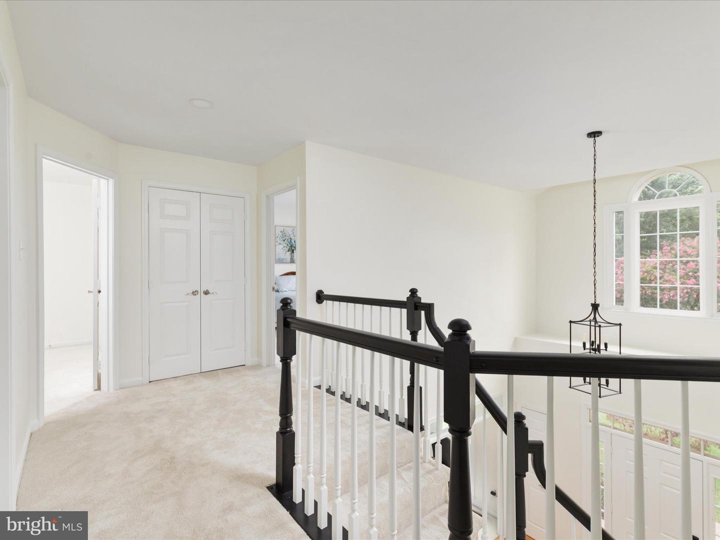 4706 WALNEY KNOLL CT, CHANTILLY, Virginia 20151, 4 Bedrooms Bedrooms, ,2 BathroomsBathrooms,Residential,For sale,4706 WALNEY KNOLL CT,VAFX2261000 MLS # VAFX2261000