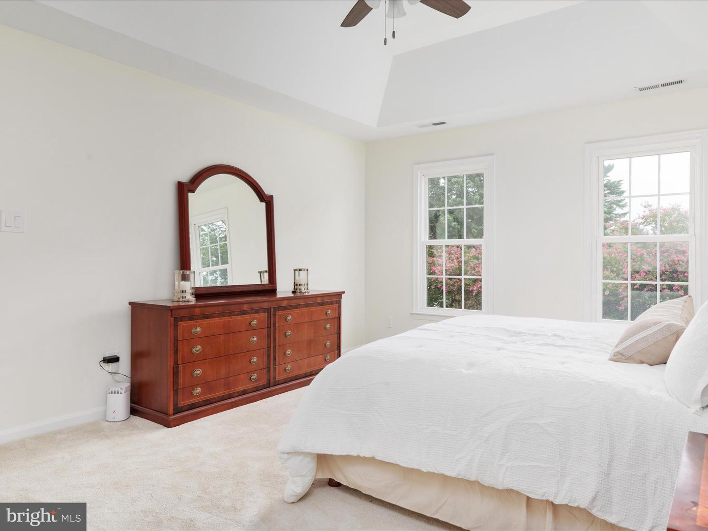 4706 WALNEY KNOLL CT, CHANTILLY, Virginia 20151, 4 Bedrooms Bedrooms, ,2 BathroomsBathrooms,Residential,For sale,4706 WALNEY KNOLL CT,VAFX2261000 MLS # VAFX2261000
