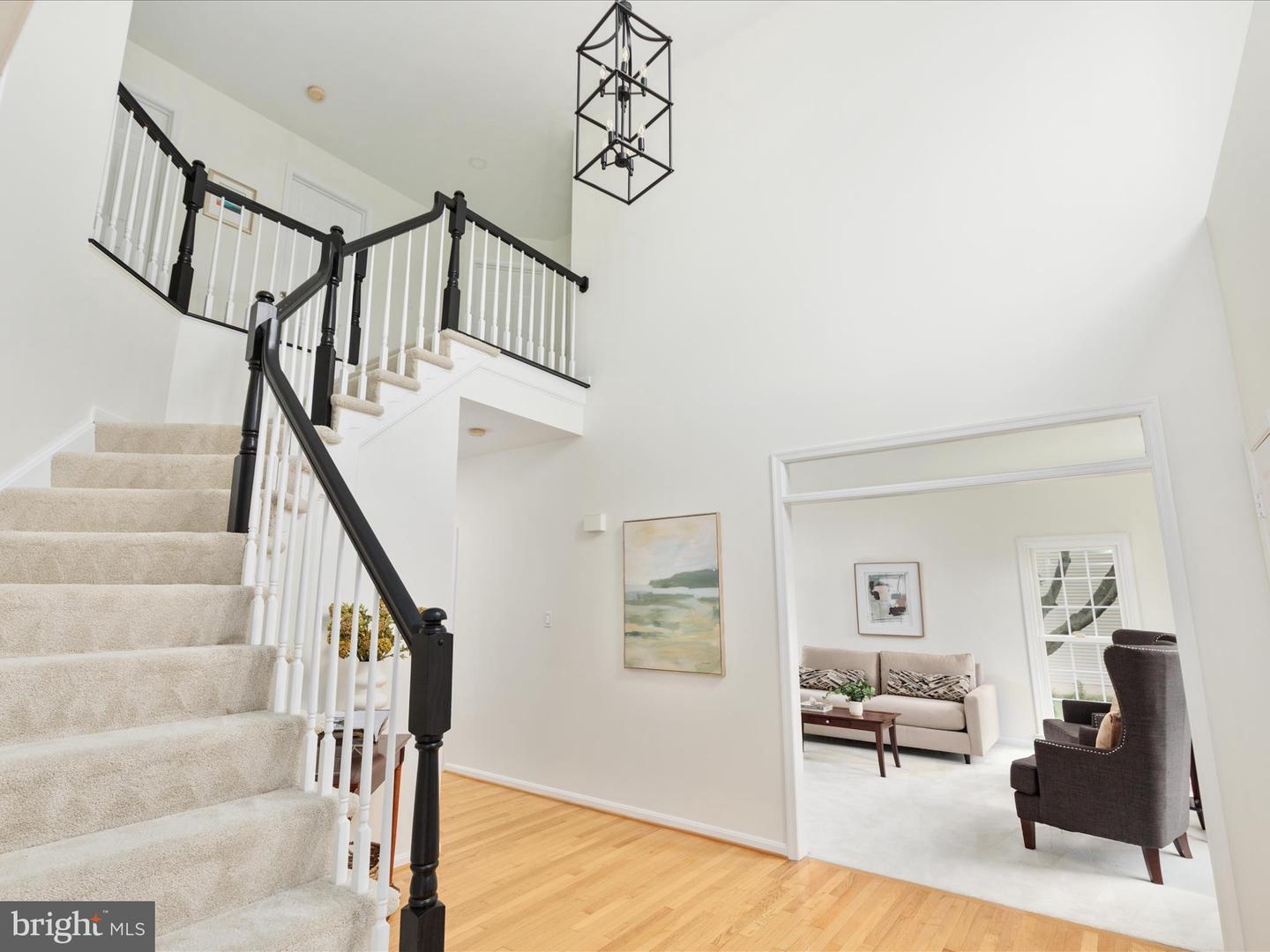 4706 WALNEY KNOLL CT, CHANTILLY, Virginia 20151, 4 Bedrooms Bedrooms, ,2 BathroomsBathrooms,Residential,For sale,4706 WALNEY KNOLL CT,VAFX2261000 MLS # VAFX2261000