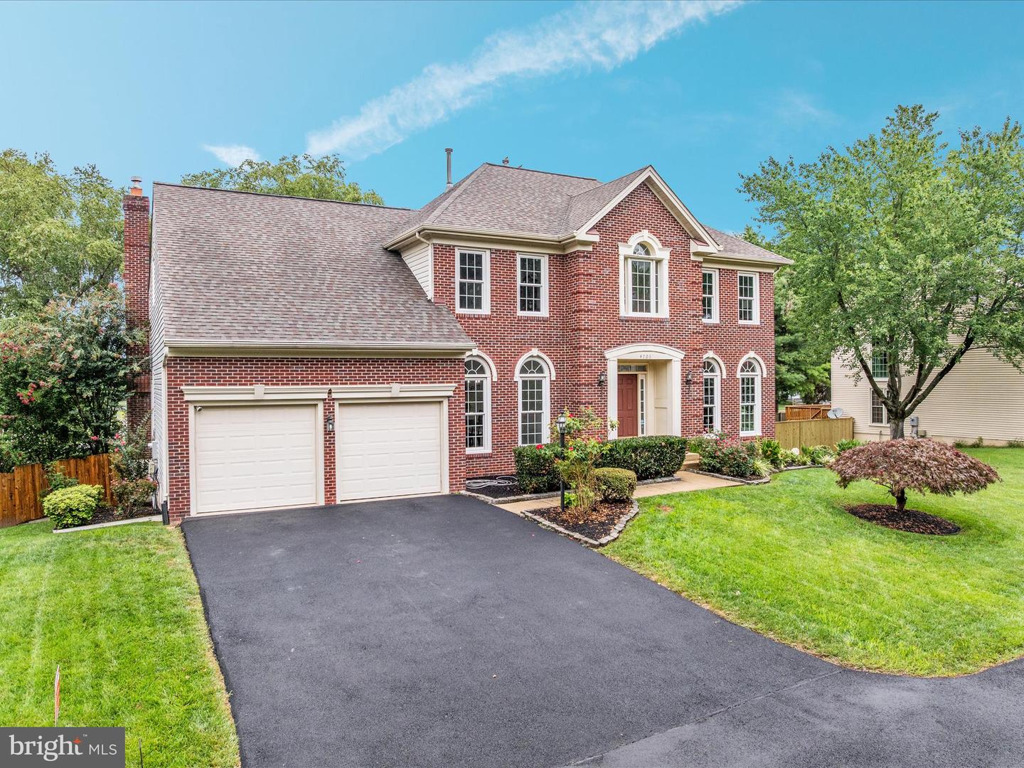 4706 WALNEY KNOLL CT, CHANTILLY, Virginia 20151, 4 Bedrooms Bedrooms, ,2 BathroomsBathrooms,Residential,For sale,4706 WALNEY KNOLL CT,VAFX2261000 MLS # VAFX2261000