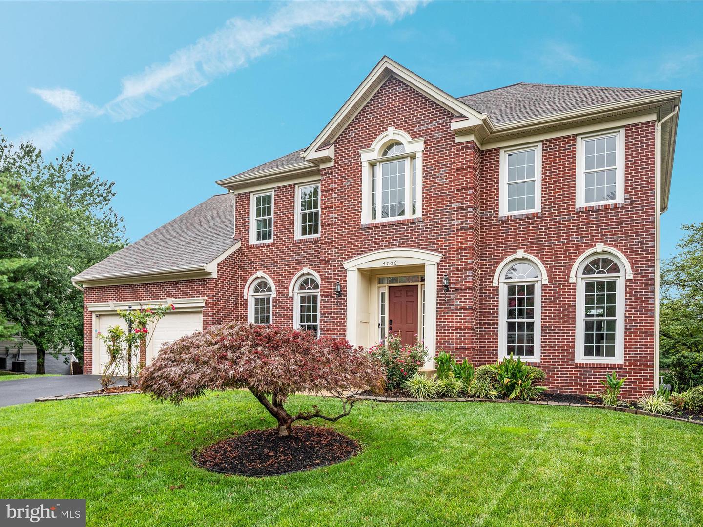 4706 WALNEY KNOLL CT, CHANTILLY, Virginia 20151, 4 Bedrooms Bedrooms, ,2 BathroomsBathrooms,Residential,For sale,4706 WALNEY KNOLL CT,VAFX2261000 MLS # VAFX2261000