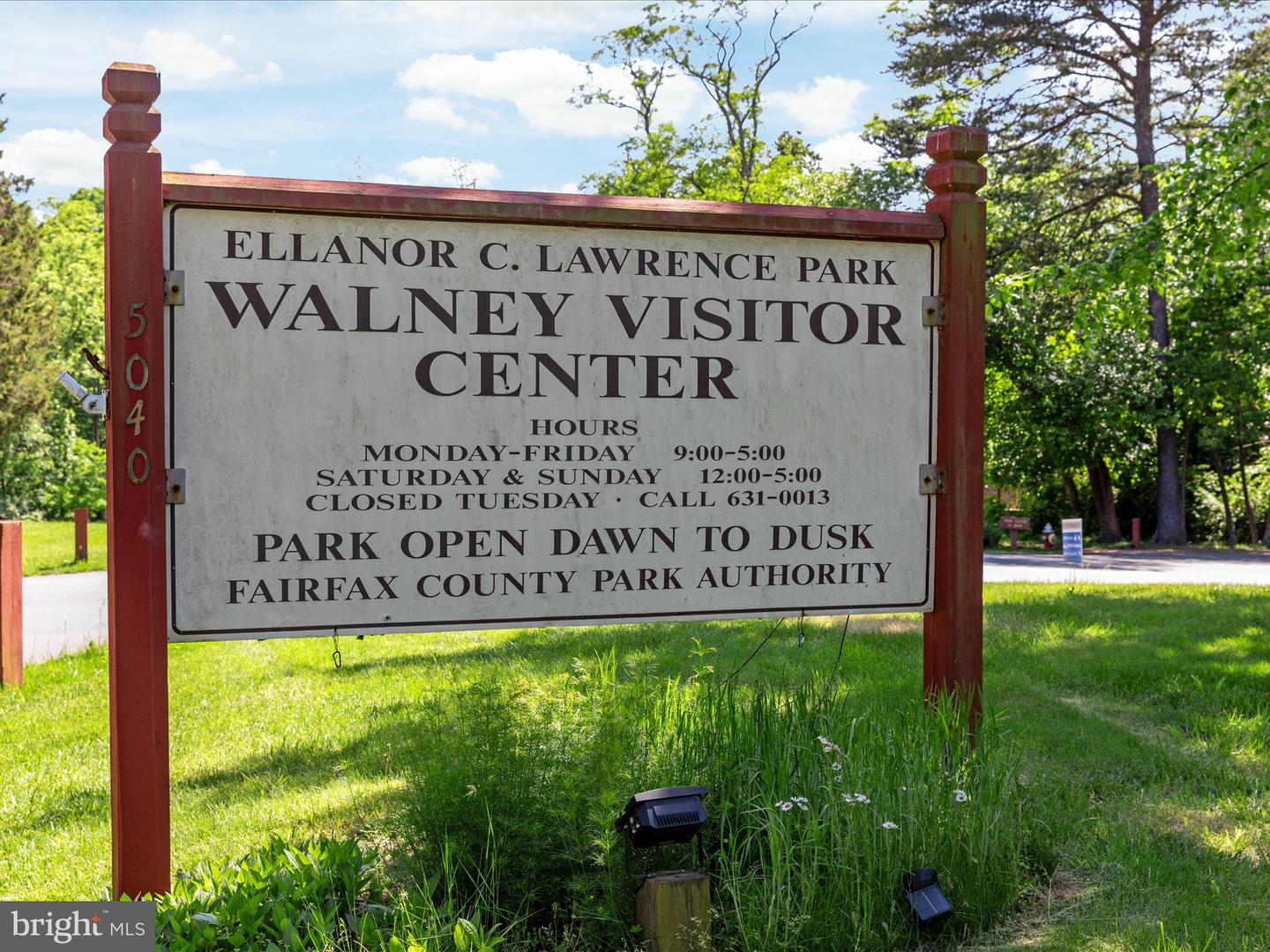 4706 WALNEY KNOLL CT, CHANTILLY, Virginia 20151, 4 Bedrooms Bedrooms, ,2 BathroomsBathrooms,Residential,For sale,4706 WALNEY KNOLL CT,VAFX2261000 MLS # VAFX2261000