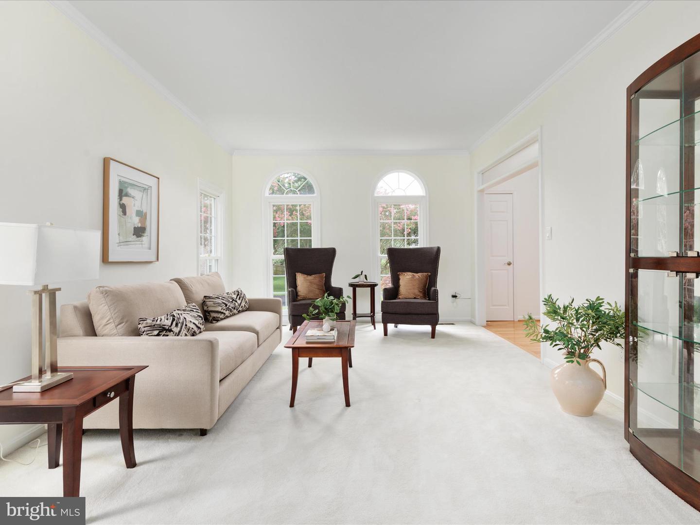 4706 WALNEY KNOLL CT, CHANTILLY, Virginia 20151, 4 Bedrooms Bedrooms, ,2 BathroomsBathrooms,Residential,For sale,4706 WALNEY KNOLL CT,VAFX2261000 MLS # VAFX2261000