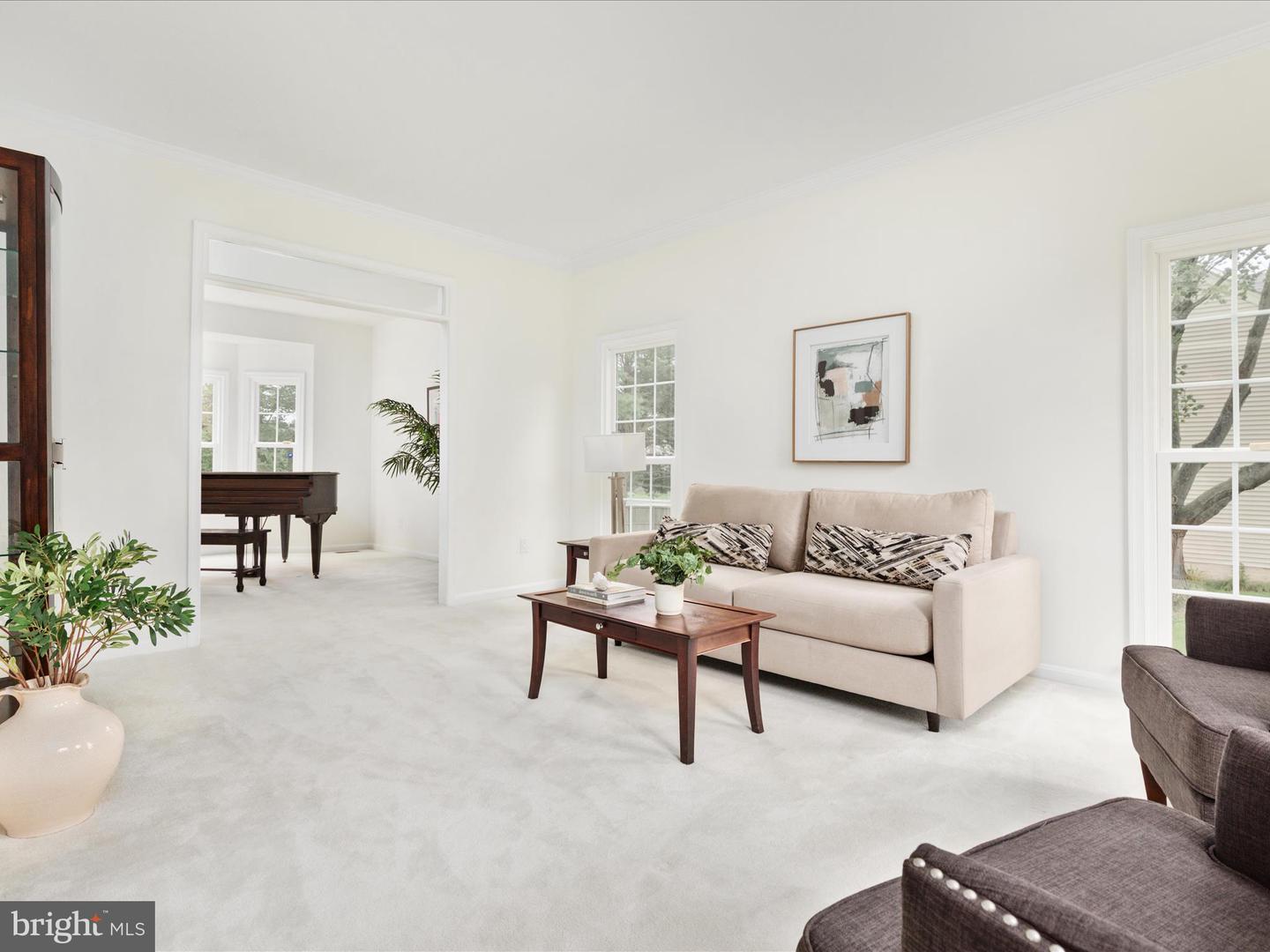 4706 WALNEY KNOLL CT, CHANTILLY, Virginia 20151, 4 Bedrooms Bedrooms, ,2 BathroomsBathrooms,Residential,For sale,4706 WALNEY KNOLL CT,VAFX2261000 MLS # VAFX2261000