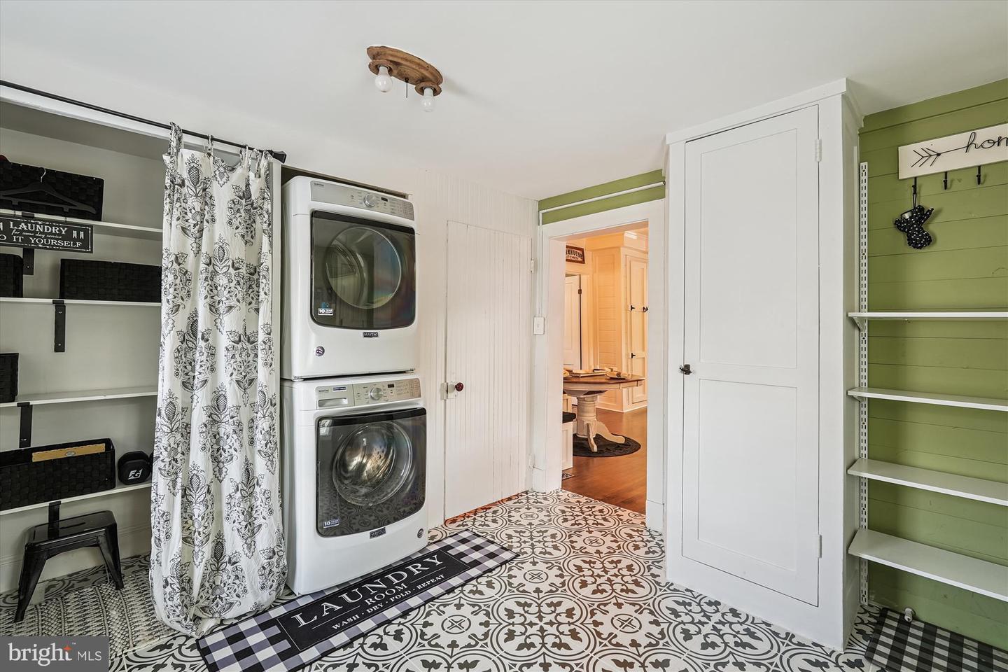 20857 ASHBURN RD, ASHBURN, Virginia 20147, 4 Bedrooms Bedrooms, ,3 BathroomsBathrooms,Residential,For sale,20857 ASHBURN RD,VALO2104486 MLS # VALO2104486