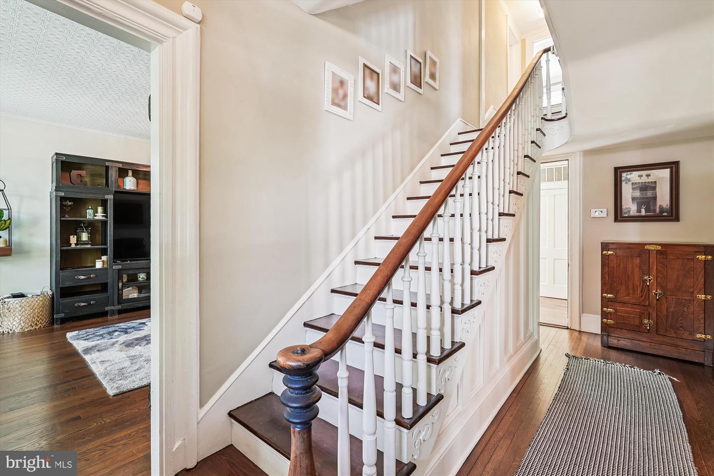 20857 ASHBURN RD, ASHBURN, Virginia 20147, 4 Bedrooms Bedrooms, ,3 BathroomsBathrooms,Residential,For sale,20857 ASHBURN RD,VALO2104486 MLS # VALO2104486