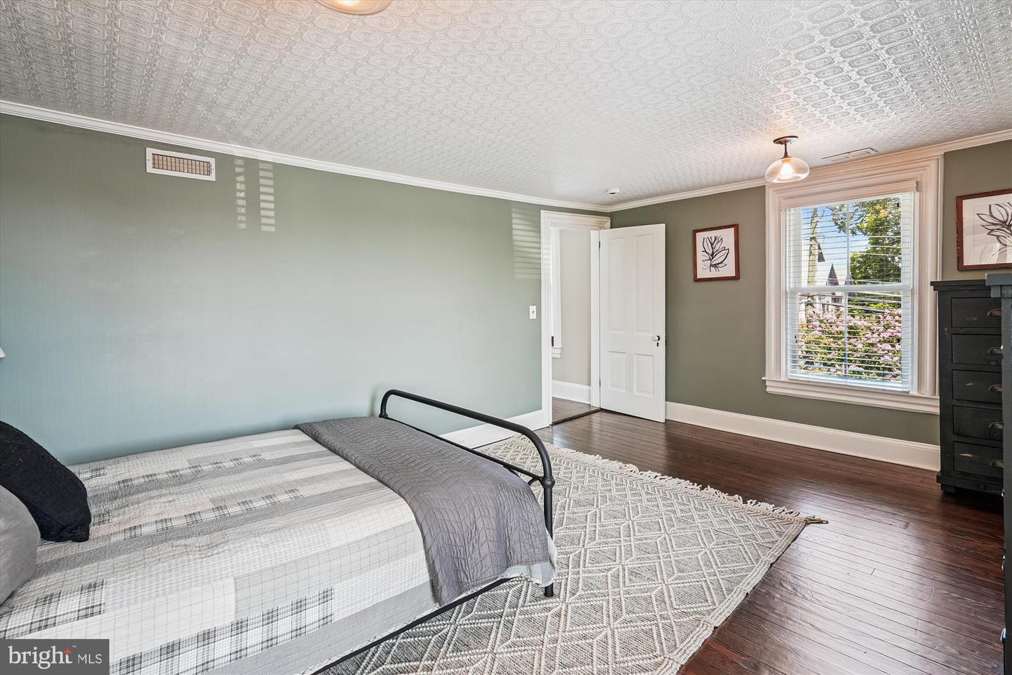 20857 ASHBURN RD, ASHBURN, Virginia 20147, 4 Bedrooms Bedrooms, ,3 BathroomsBathrooms,Residential,For sale,20857 ASHBURN RD,VALO2104486 MLS # VALO2104486