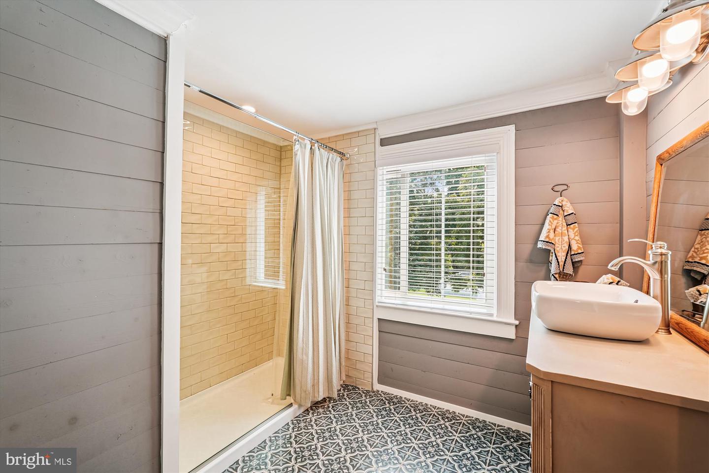 20857 ASHBURN RD, ASHBURN, Virginia 20147, 4 Bedrooms Bedrooms, ,3 BathroomsBathrooms,Residential,For sale,20857 ASHBURN RD,VALO2104486 MLS # VALO2104486