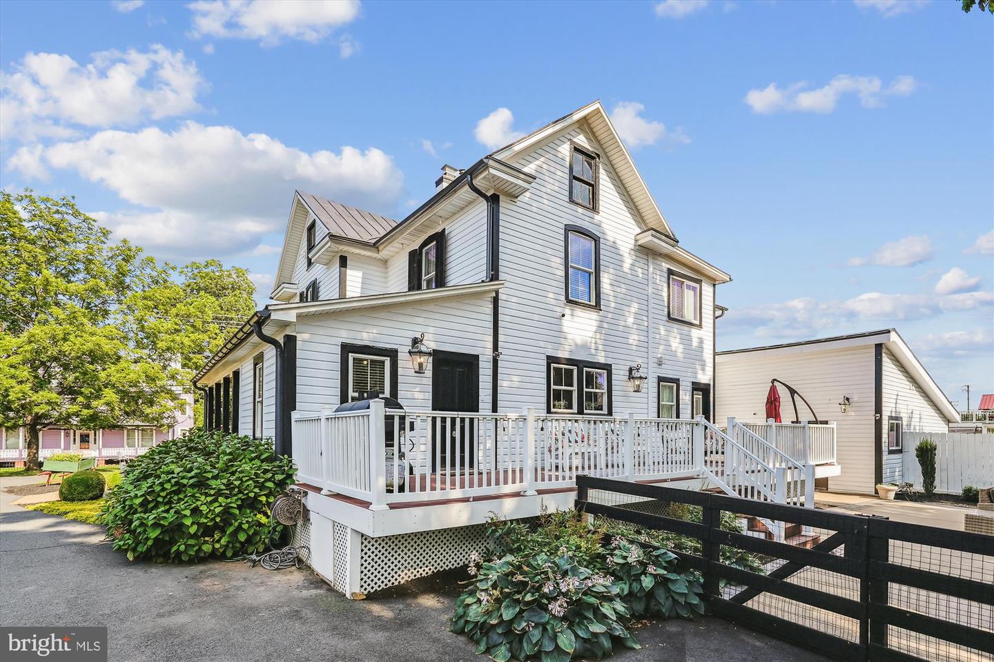 20857 ASHBURN RD, ASHBURN, Virginia 20147, 4 Bedrooms Bedrooms, ,3 BathroomsBathrooms,Residential,For sale,20857 ASHBURN RD,VALO2104486 MLS # VALO2104486