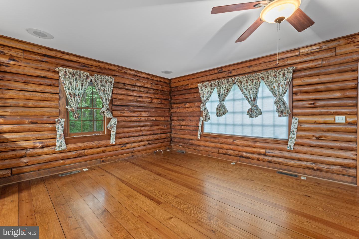 6106 HAMS FORD RD, SPOTSYLVANIA, Virginia 22551, 5 Bedrooms Bedrooms, ,2 BathroomsBathrooms,Residential,For sale,6106 HAMS FORD RD,VASP2035474 MLS # VASP2035474