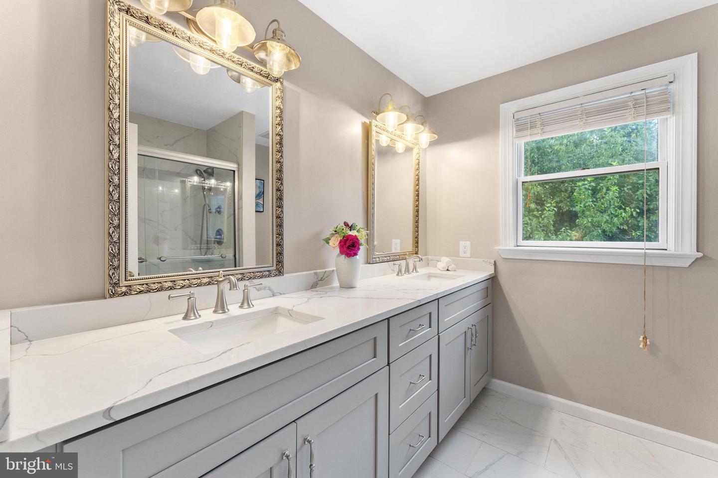 5600 ROCKY RUN DR, CENTREVILLE, Virginia 20120, 3 Bedrooms Bedrooms, ,3 BathroomsBathrooms,Residential,For sale,5600 ROCKY RUN DR,VAFX2261384 MLS # VAFX2261384