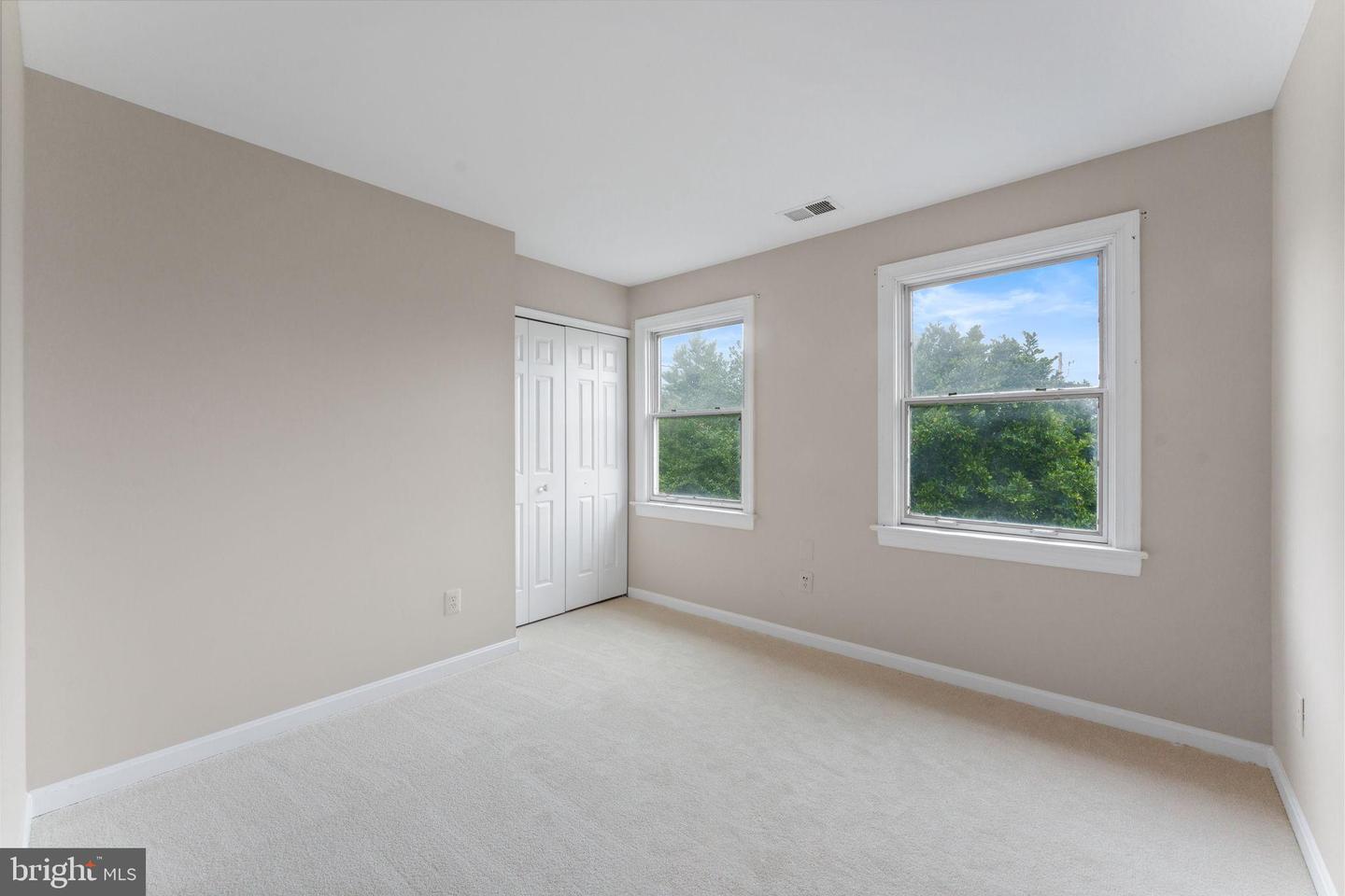 5600 ROCKY RUN DR, CENTREVILLE, Virginia 20120, 3 Bedrooms Bedrooms, ,3 BathroomsBathrooms,Residential,For sale,5600 ROCKY RUN DR,VAFX2261384 MLS # VAFX2261384