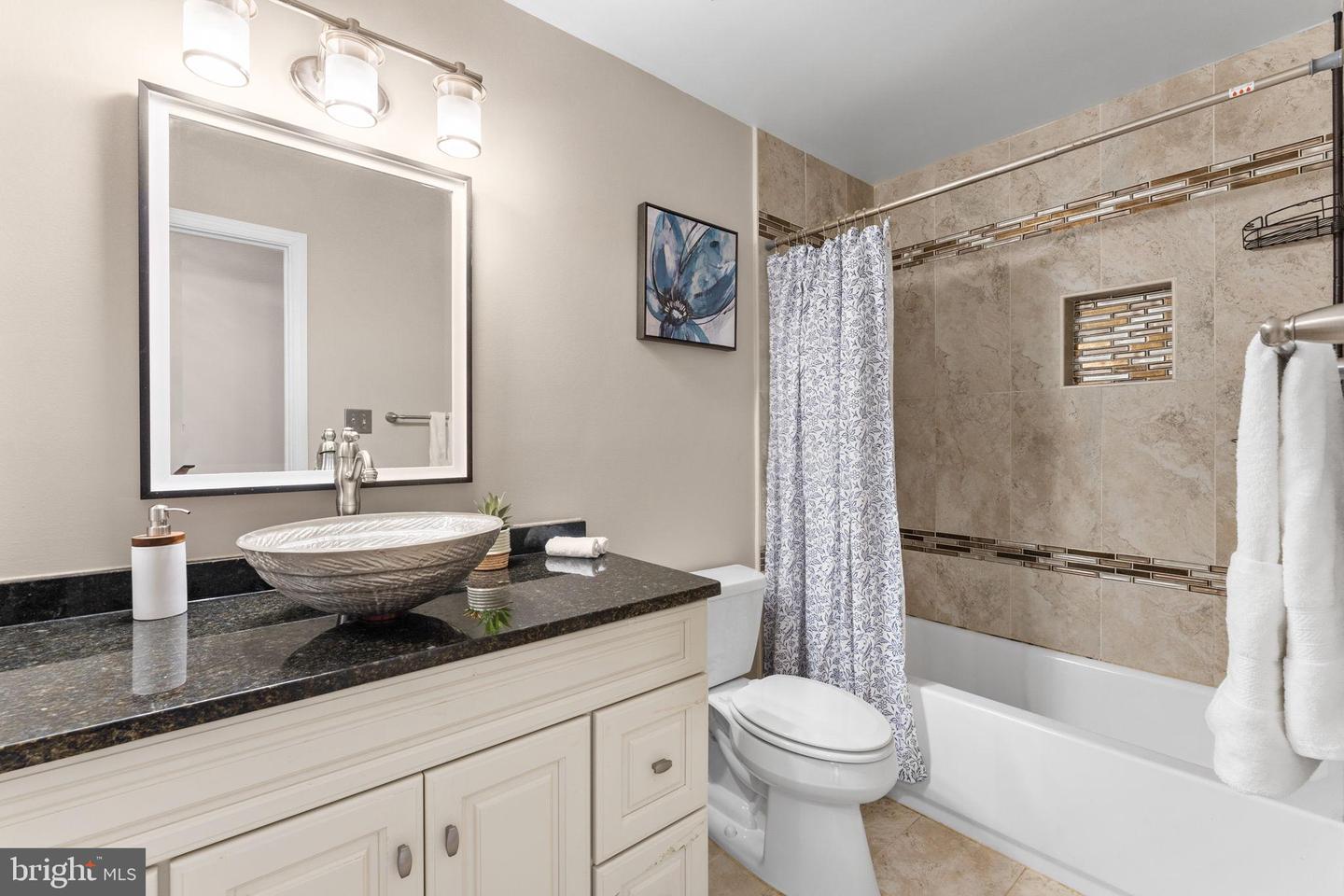 5600 ROCKY RUN DR, CENTREVILLE, Virginia 20120, 3 Bedrooms Bedrooms, ,3 BathroomsBathrooms,Residential,For sale,5600 ROCKY RUN DR,VAFX2261384 MLS # VAFX2261384
