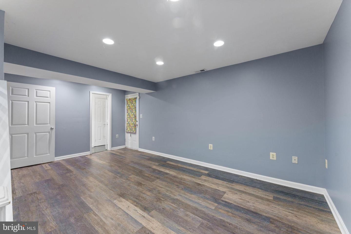 5600 ROCKY RUN DR, CENTREVILLE, Virginia 20120, 3 Bedrooms Bedrooms, ,3 BathroomsBathrooms,Residential,For sale,5600 ROCKY RUN DR,VAFX2261384 MLS # VAFX2261384