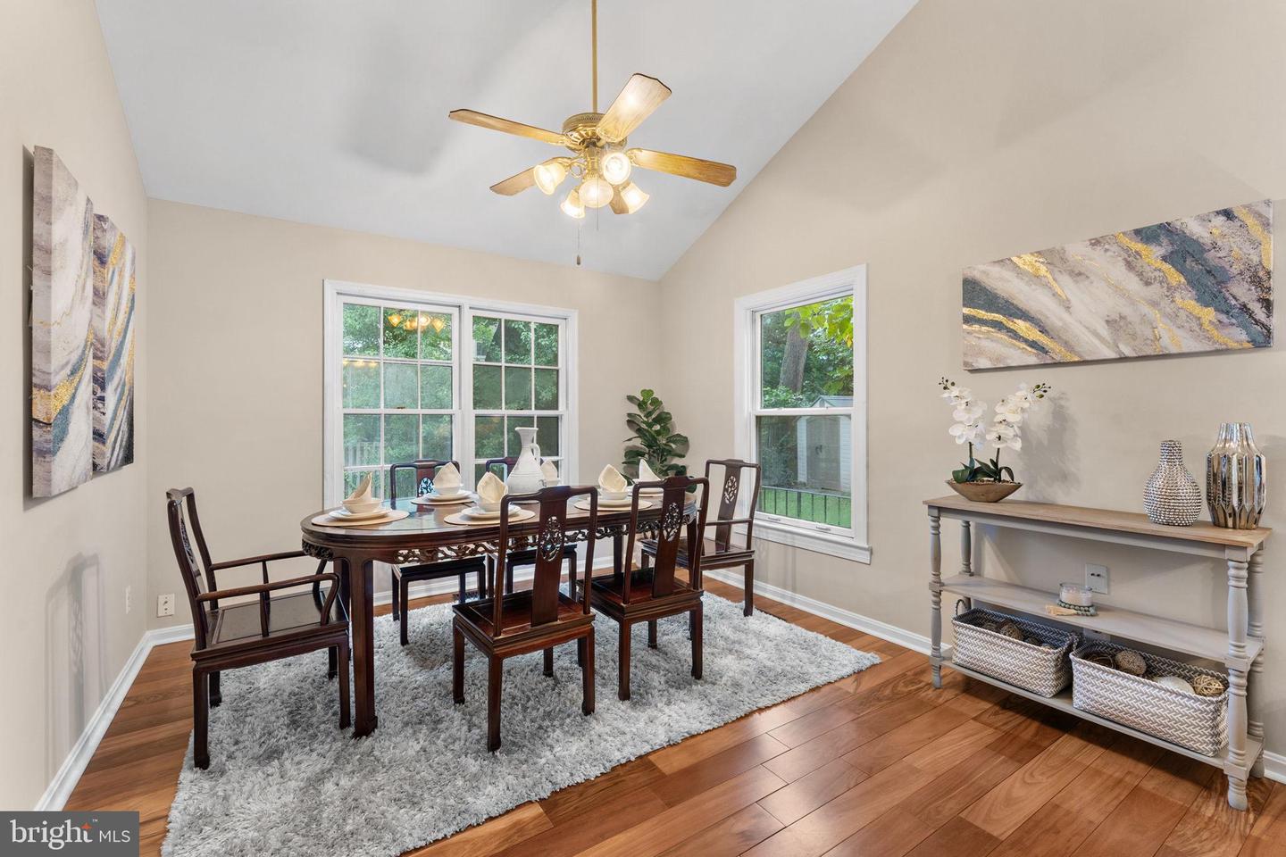 5600 ROCKY RUN DR, CENTREVILLE, Virginia 20120, 3 Bedrooms Bedrooms, ,3 BathroomsBathrooms,Residential,For sale,5600 ROCKY RUN DR,VAFX2261384 MLS # VAFX2261384