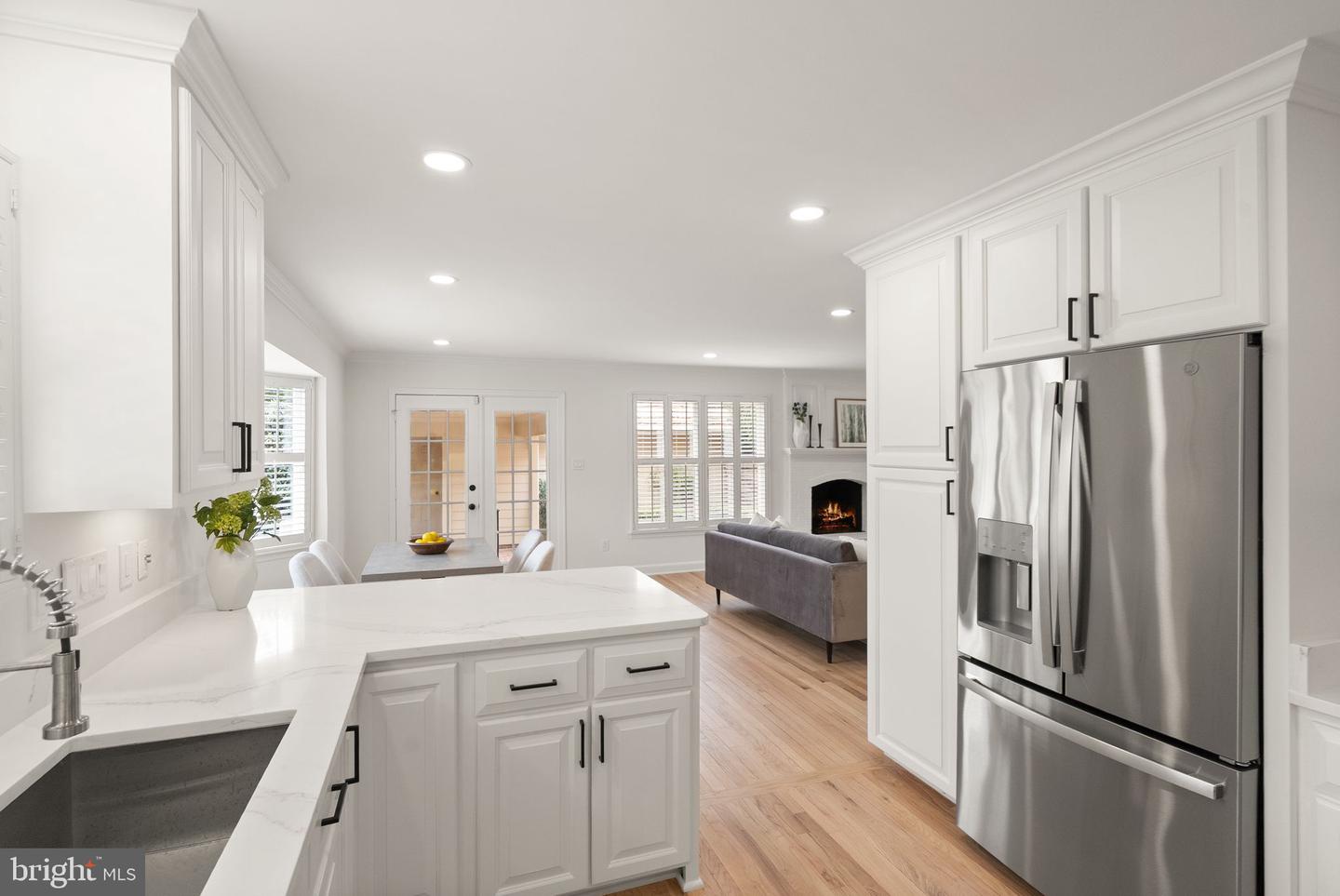 6655 MADISON MCLEAN DR, MCLEAN, Virginia 22101, 2 Bedrooms Bedrooms, ,3 BathroomsBathrooms,Residential,For sale,6655 MADISON MCLEAN DR,VAFX2261540 MLS # VAFX2261540