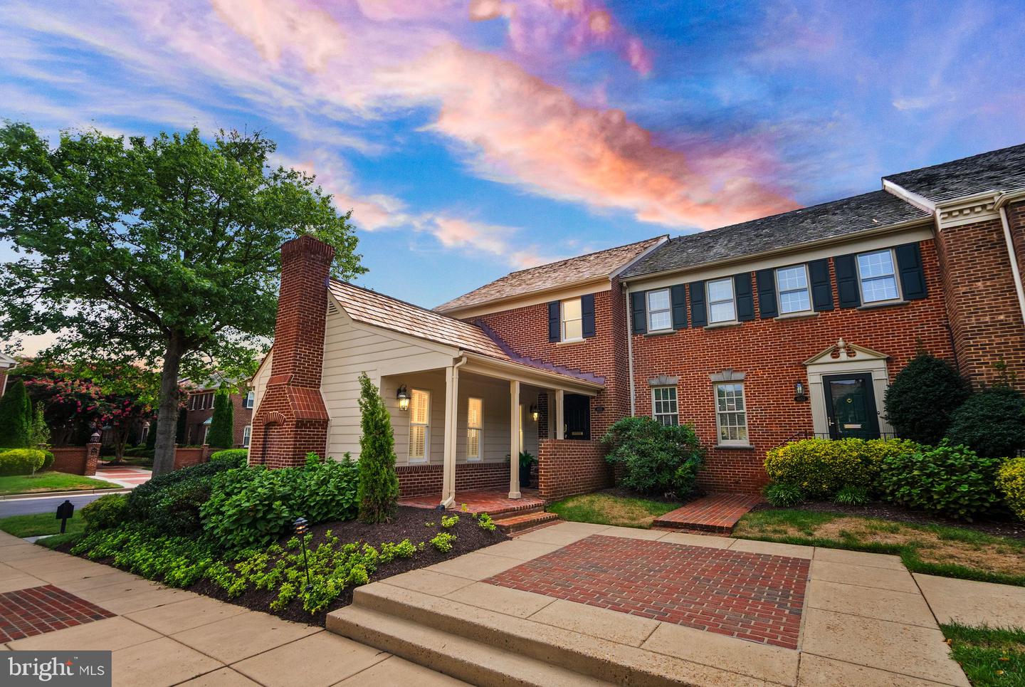 6655 MADISON MCLEAN DR, MCLEAN, Virginia 22101, 2 Bedrooms Bedrooms, ,3 BathroomsBathrooms,Residential,For sale,6655 MADISON MCLEAN DR,VAFX2261540 MLS # VAFX2261540