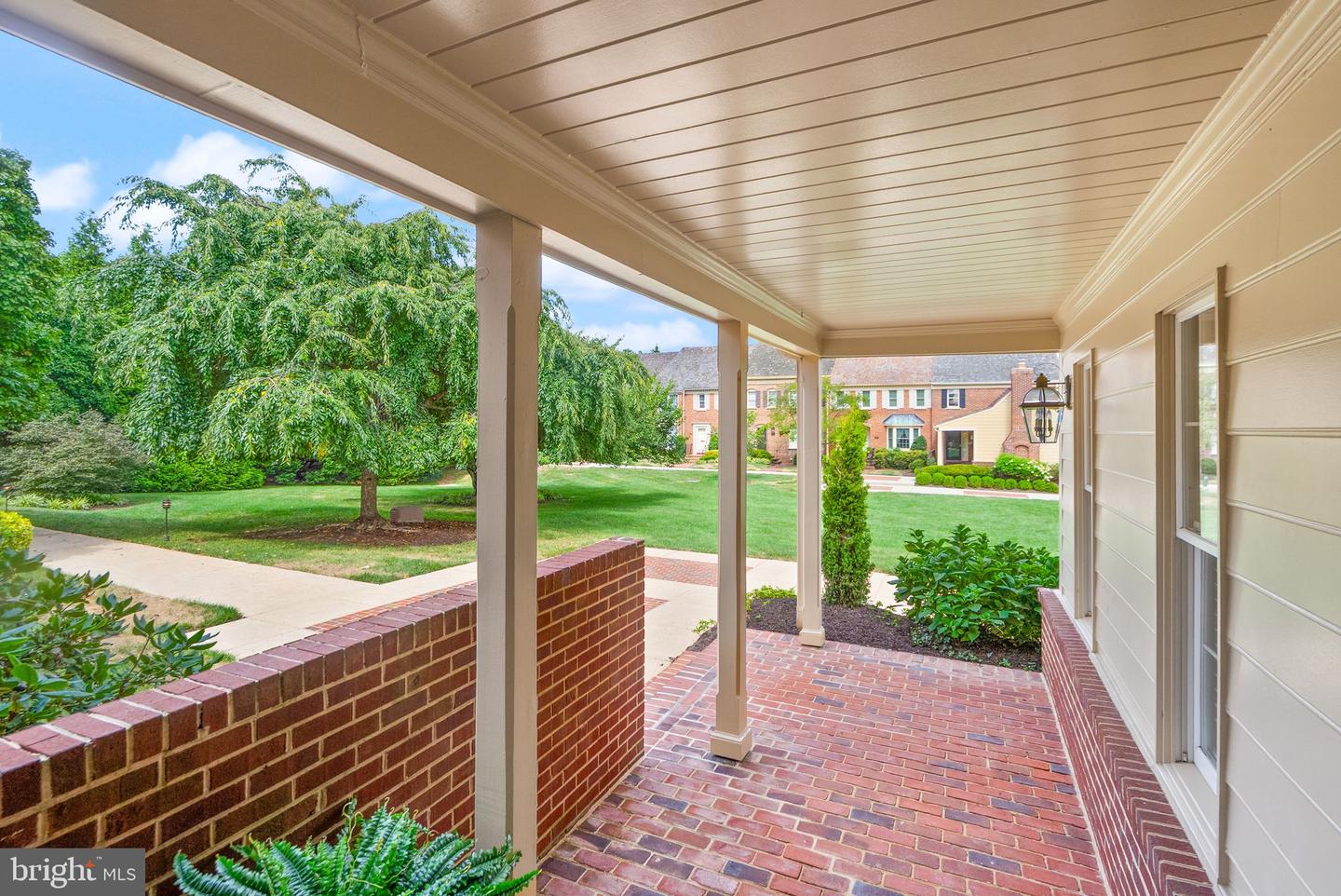 6655 MADISON MCLEAN DR, MCLEAN, Virginia 22101, 2 Bedrooms Bedrooms, ,3 BathroomsBathrooms,Residential,For sale,6655 MADISON MCLEAN DR,VAFX2261540 MLS # VAFX2261540