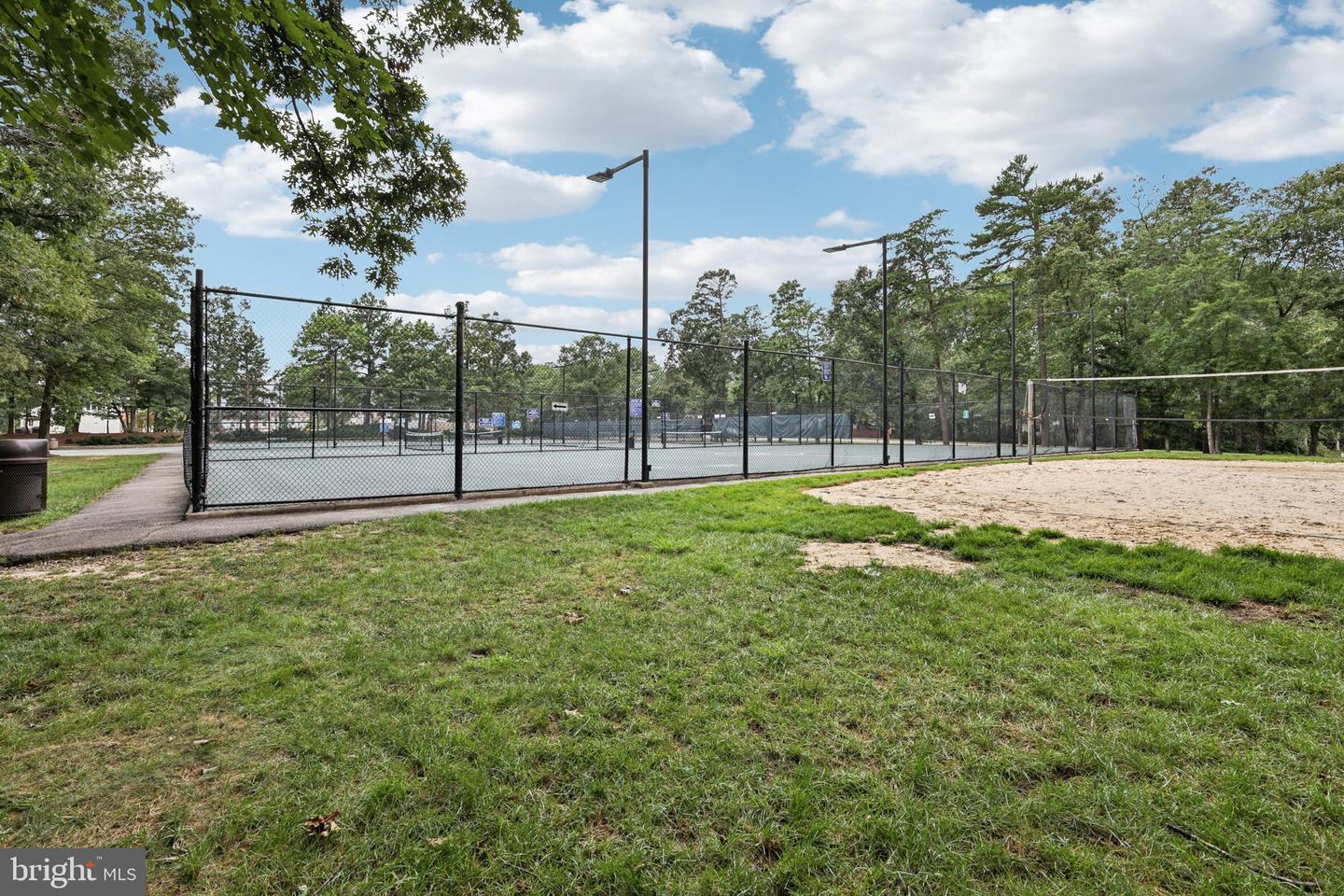2852 CHABLIS CIR #14A, WOODBRIDGE, Virginia 22192, 2 Bedrooms Bedrooms, ,1 BathroomBathrooms,Residential,For sale,2852 CHABLIS CIR #14A,VAPW2101782 MLS # VAPW2101782