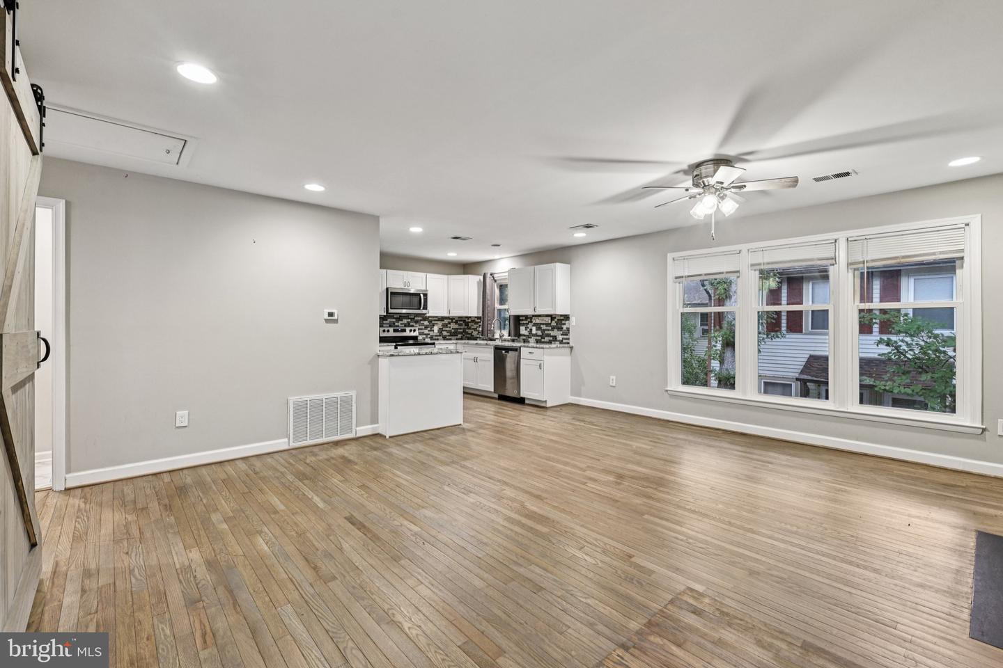 2852 CHABLIS CIR #14A, WOODBRIDGE, Virginia 22192, 2 Bedrooms Bedrooms, ,1 BathroomBathrooms,Residential,For sale,2852 CHABLIS CIR #14A,VAPW2101782 MLS # VAPW2101782