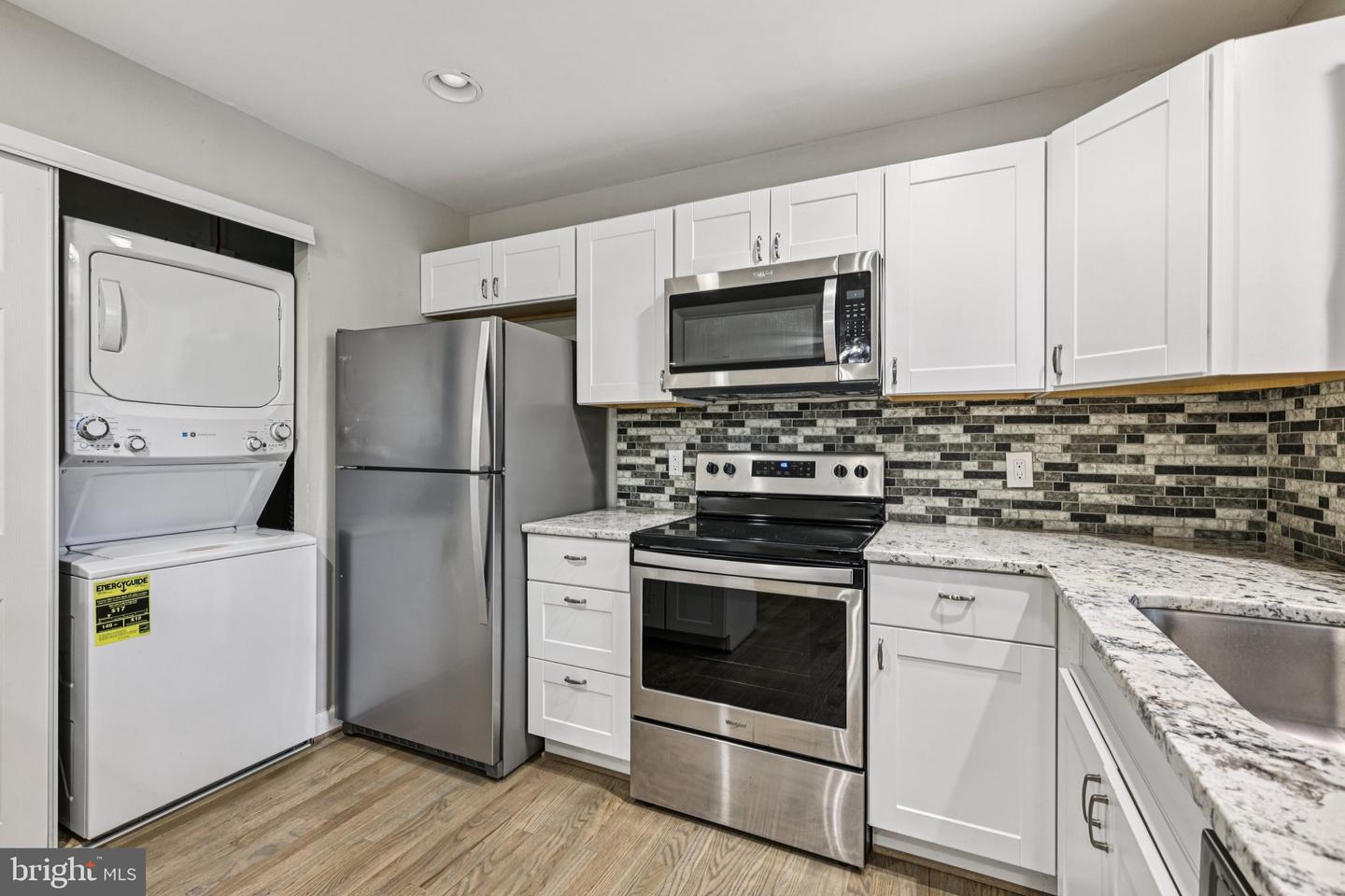 2852 CHABLIS CIR #14A, WOODBRIDGE, Virginia 22192, 2 Bedrooms Bedrooms, ,1 BathroomBathrooms,Residential,For sale,2852 CHABLIS CIR #14A,VAPW2101782 MLS # VAPW2101782