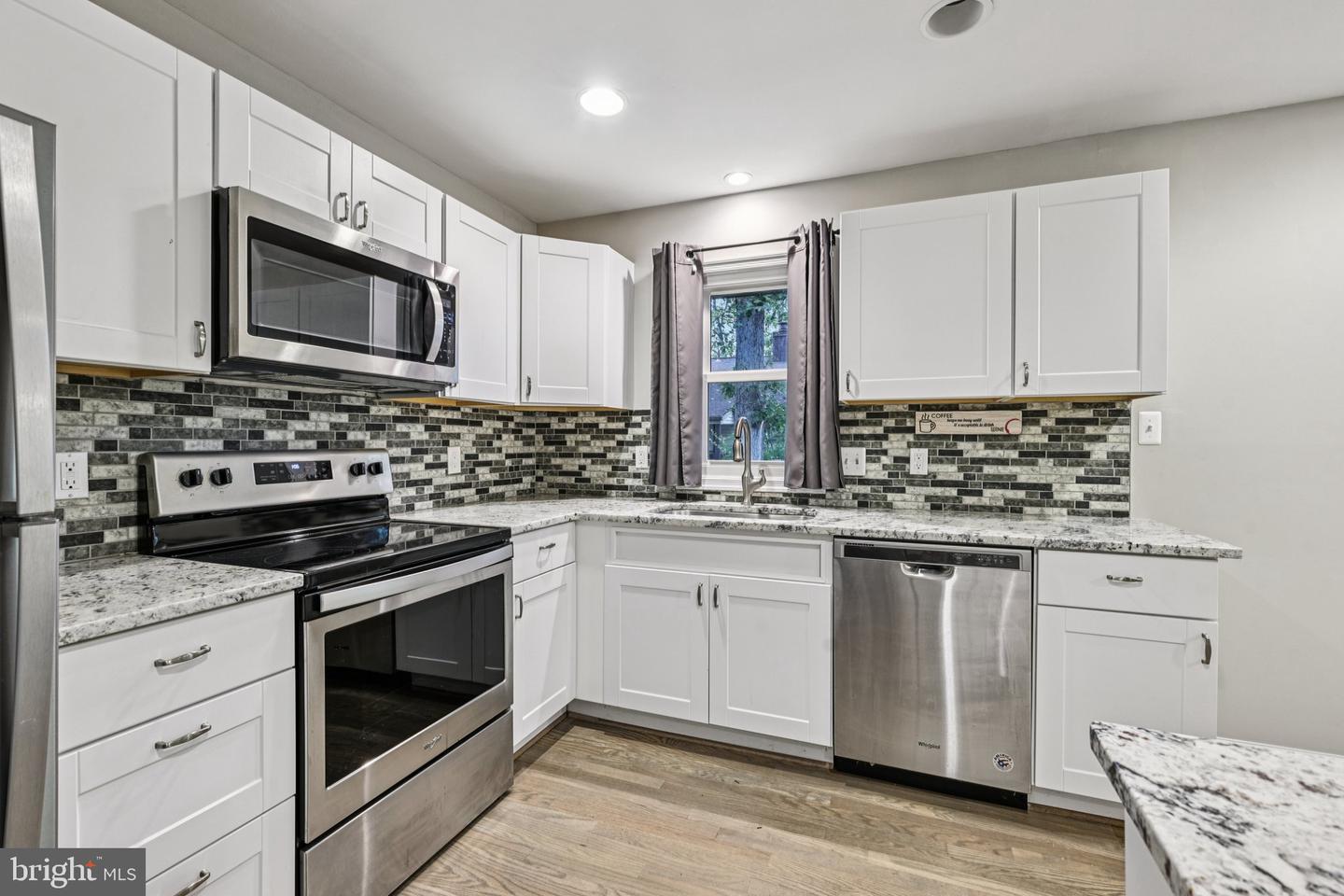2852 CHABLIS CIR #14A, WOODBRIDGE, Virginia 22192, 2 Bedrooms Bedrooms, ,1 BathroomBathrooms,Residential,For sale,2852 CHABLIS CIR #14A,VAPW2101782 MLS # VAPW2101782