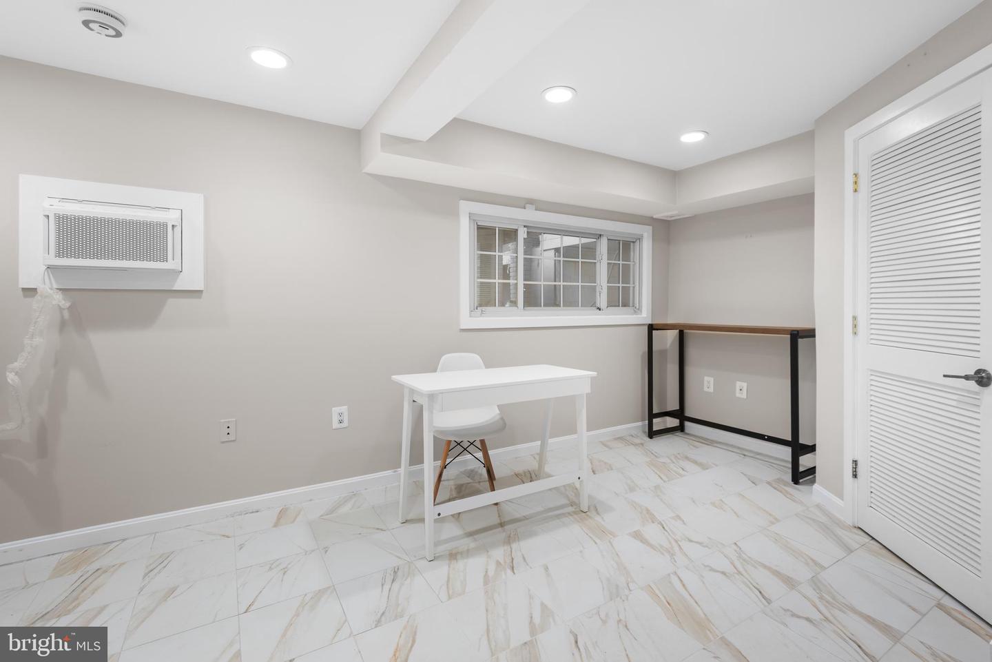 2036 37TH ST NW, WASHINGTON, District Of Columbia 20007, 4 Bedrooms Bedrooms, ,2 BathroomsBathrooms,Residential,For sale,2036 37TH ST NW,DCDC2215444 MLS # DCDC2215444