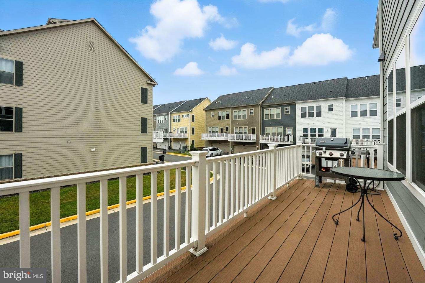 17233 BRANCHED OAK RD, DUMFRIES, Virginia 22026, 4 Bedrooms Bedrooms, ,3 BathroomsBathrooms,Residential,For sale,17233 BRANCHED OAK RD,VAPW2101640 MLS # VAPW2101640