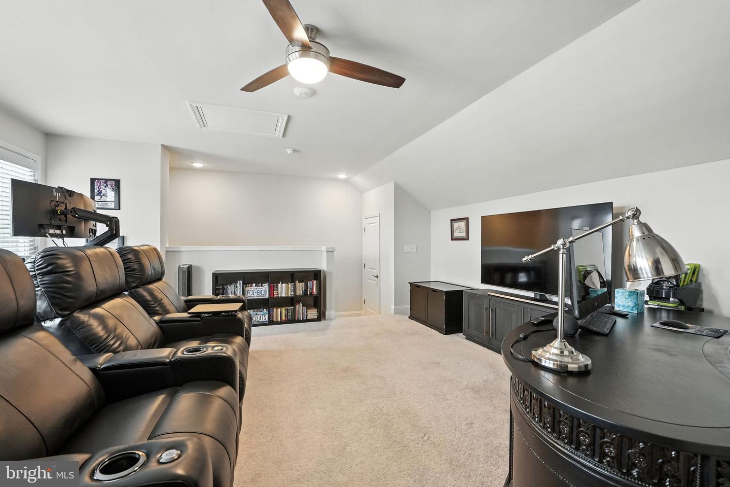 17233 BRANCHED OAK RD, DUMFRIES, Virginia 22026, 4 Bedrooms Bedrooms, ,3 BathroomsBathrooms,Residential,For sale,17233 BRANCHED OAK RD,VAPW2101640 MLS # VAPW2101640