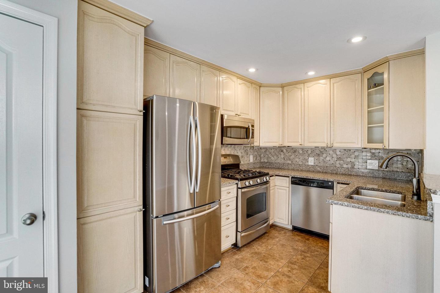 4659 LAMBERT DR, ALEXANDRIA, Virginia 22311, 3 Bedrooms Bedrooms, ,2 BathroomsBathrooms,Residential,For sale,4659 LAMBERT DR,VAAX2048692 MLS # VAAX2048692