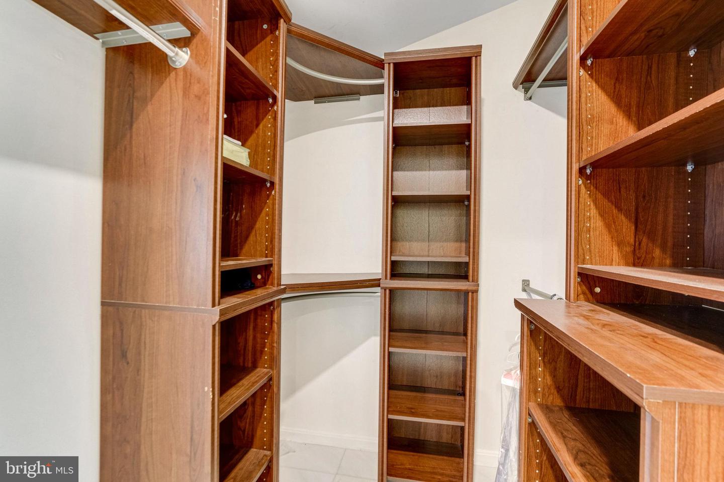 4659 LAMBERT DR, ALEXANDRIA, Virginia 22311, 3 Bedrooms Bedrooms, ,2 BathroomsBathrooms,Residential,For sale,4659 LAMBERT DR,VAAX2048692 MLS # VAAX2048692